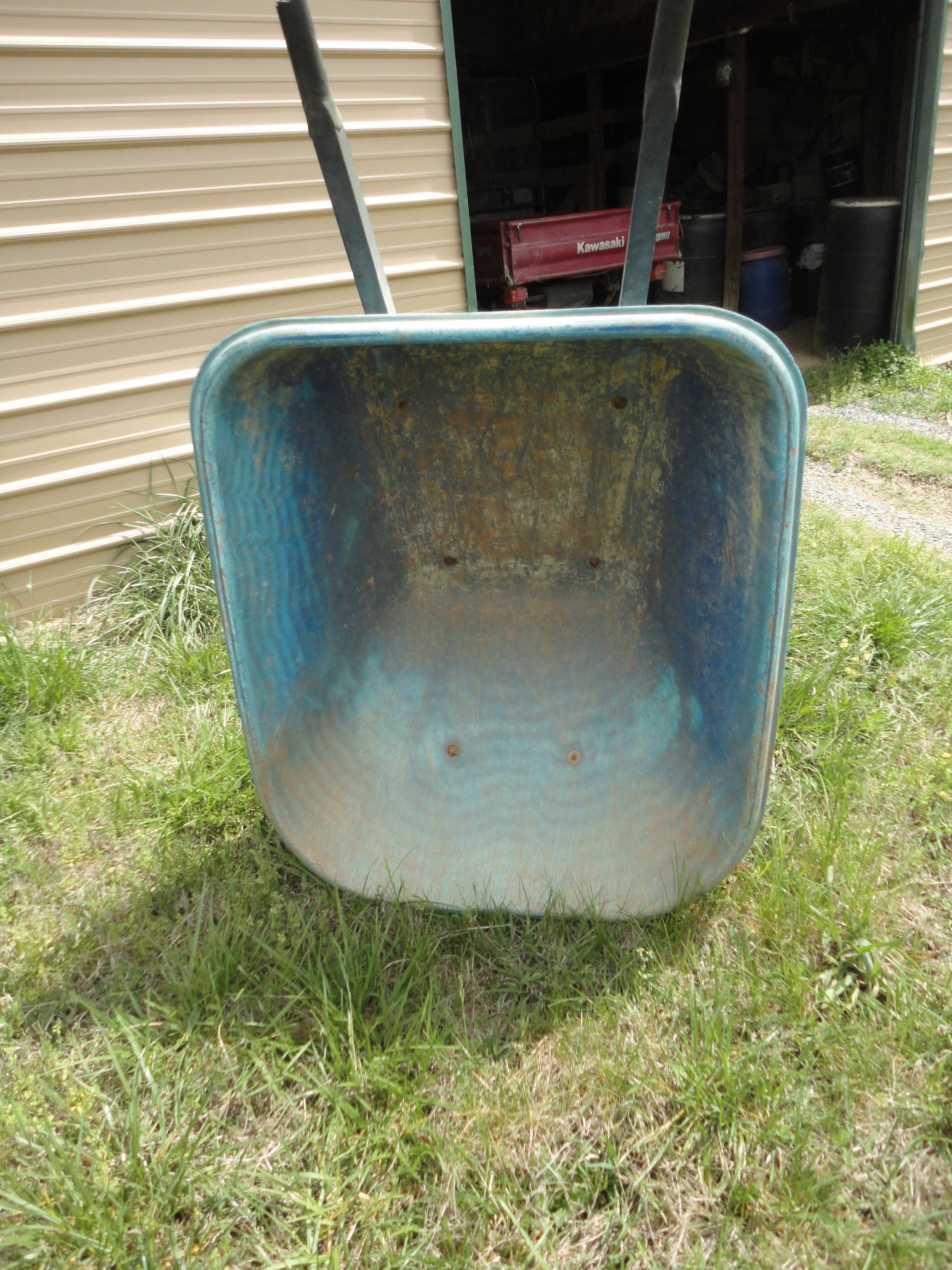 auction photos 022.JPG