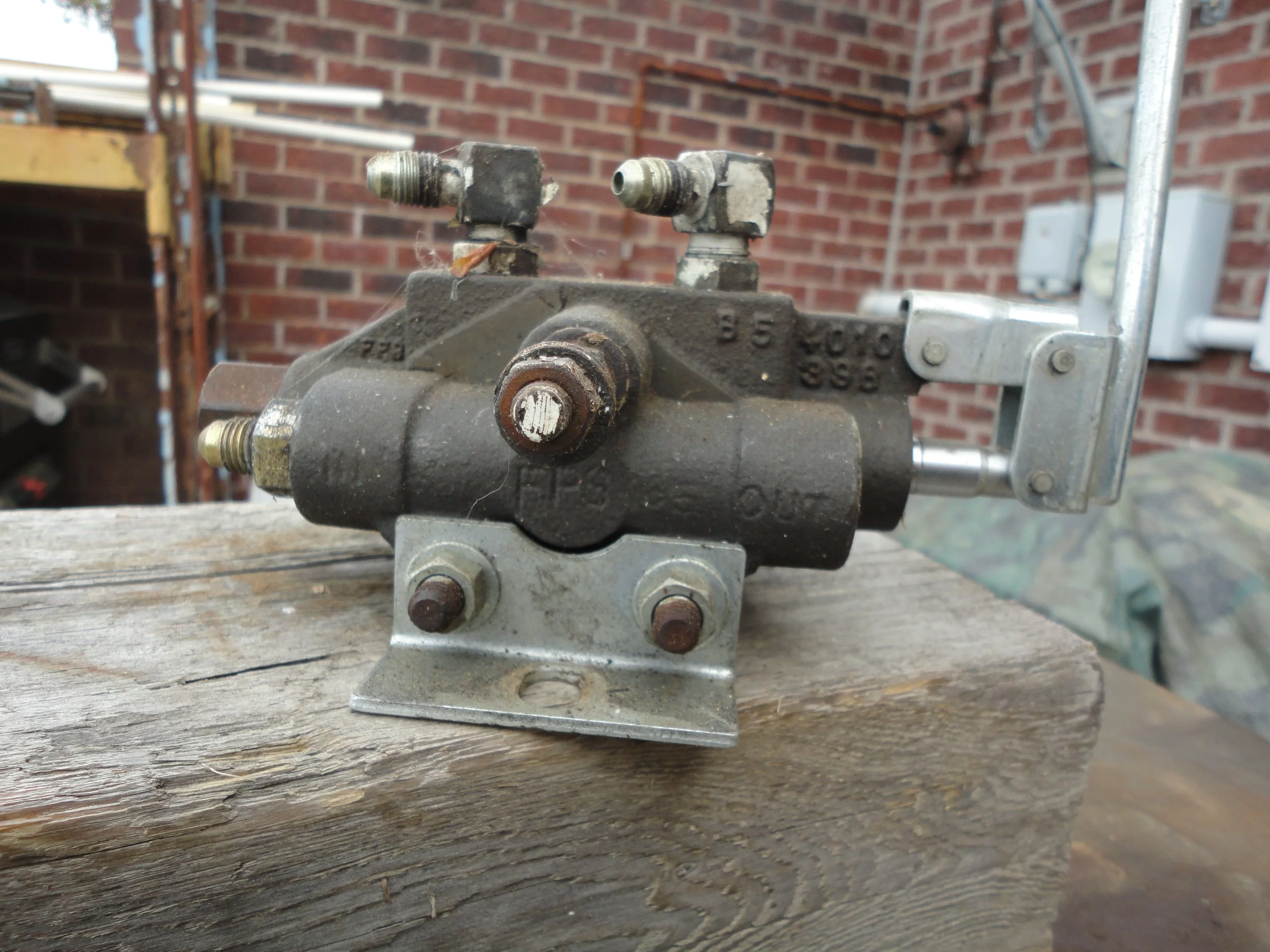 auction photos 031.JPG