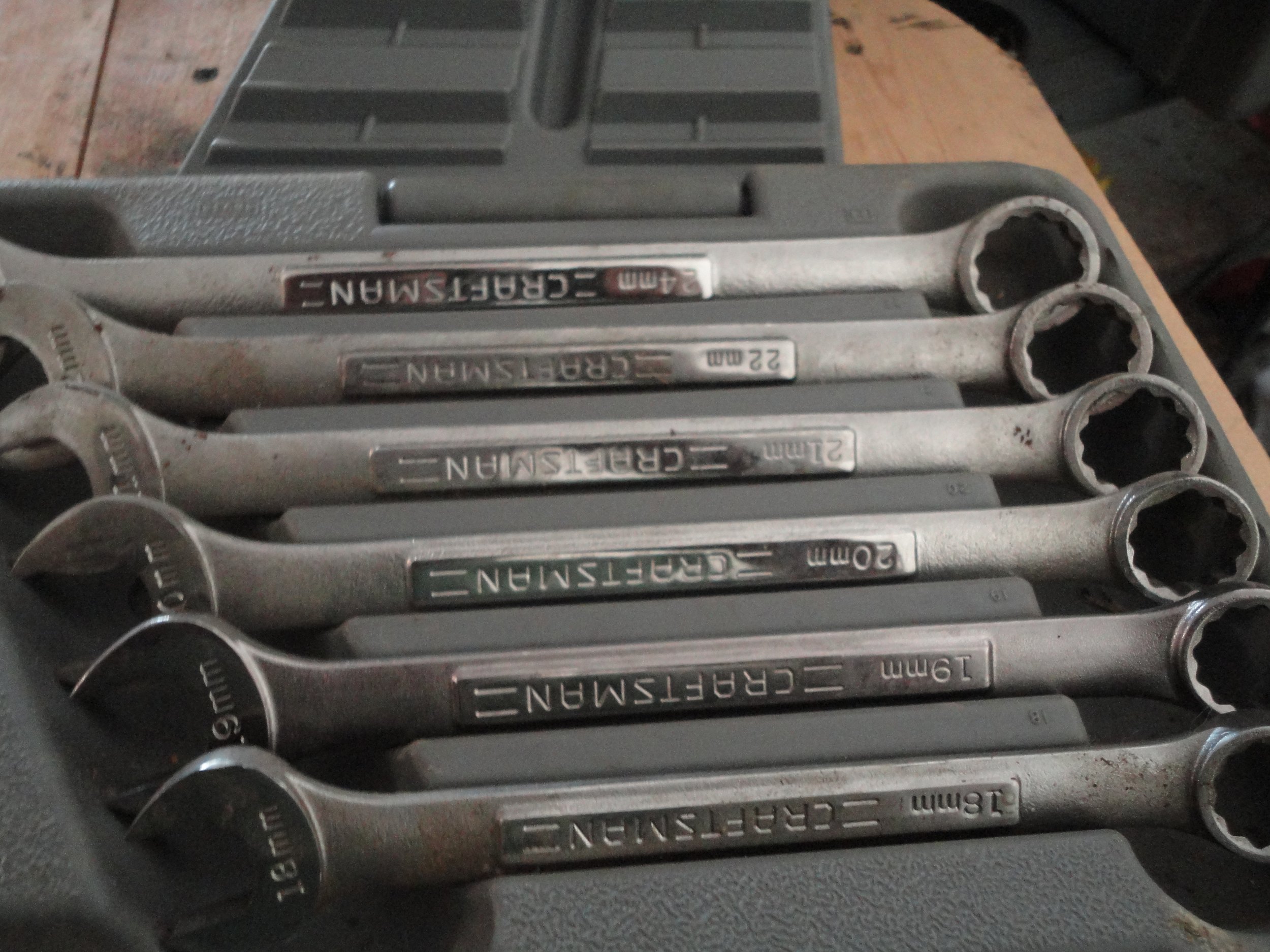 auction photos 045.JPG