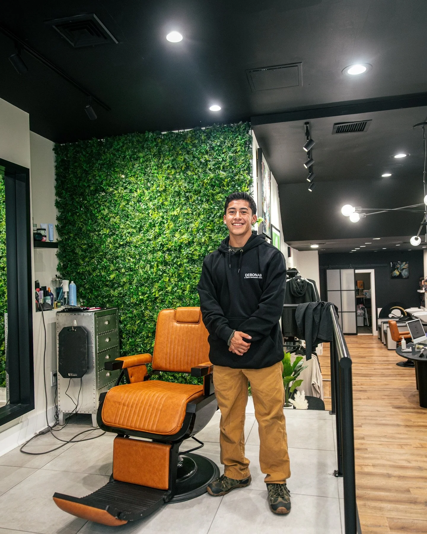 💈 Meet Edgar &ndash; available Monday through Wednesday. He specializes in clean fades, precision scissor cuts, and classic hot towel shaves.

✨What appointment would you book? 

🔗Link in Bio to Book your appointment and experience expert grooming 