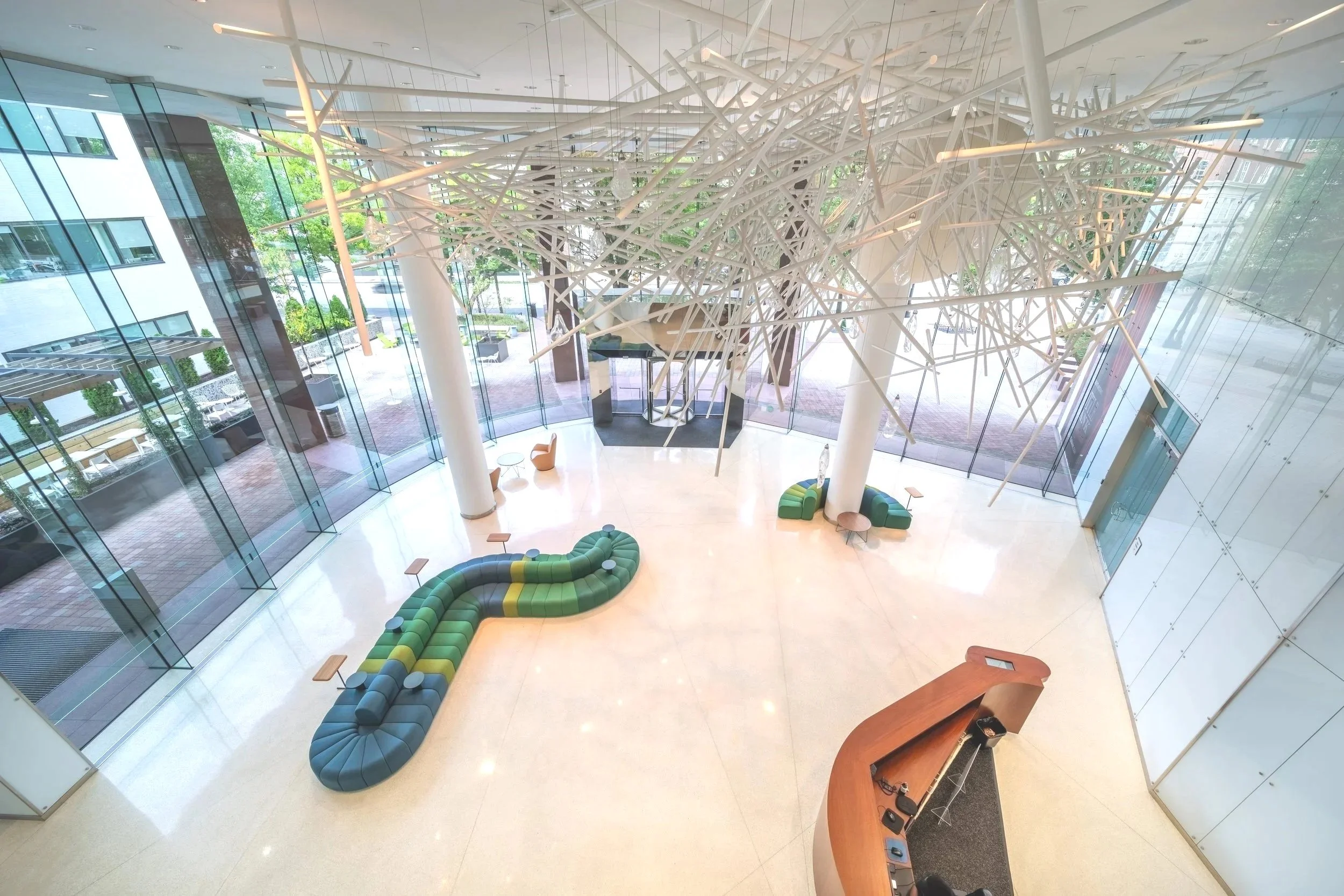 1349-w-peachtree-int1742.jpg