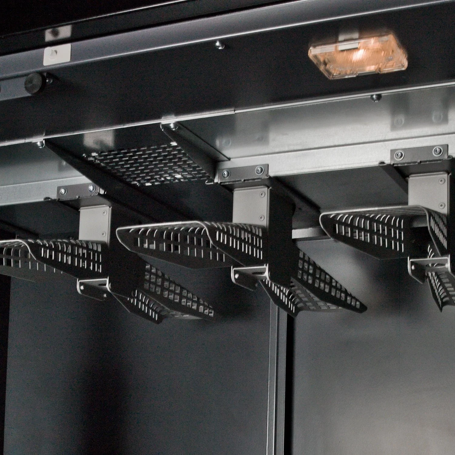 Air Flow Coat Hanger 2.jpg