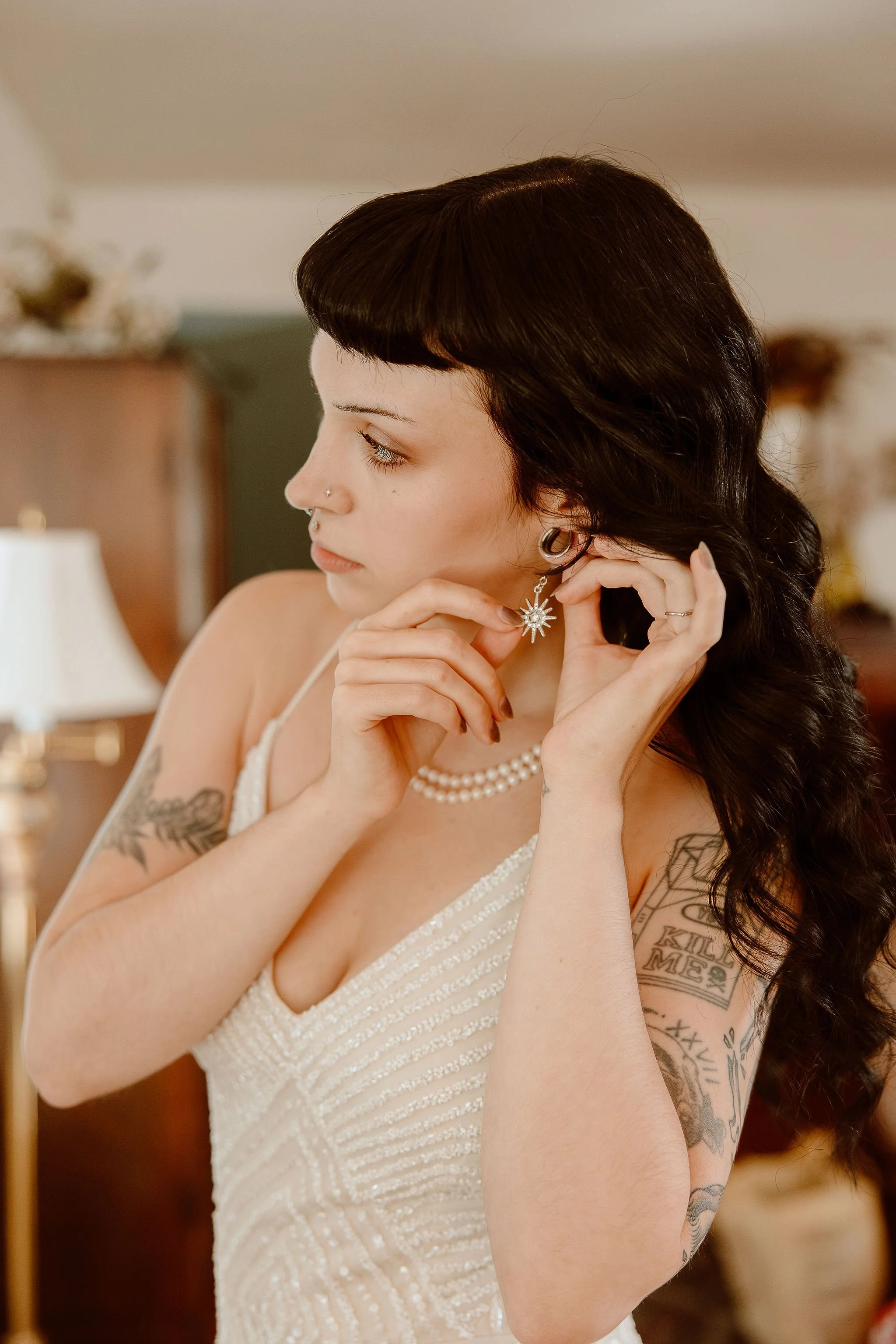 A bride getting ready in bridal suite before the wedding ceremony at Historic Jasmine, a private wedding venue in Greater Richmond, Virginia.