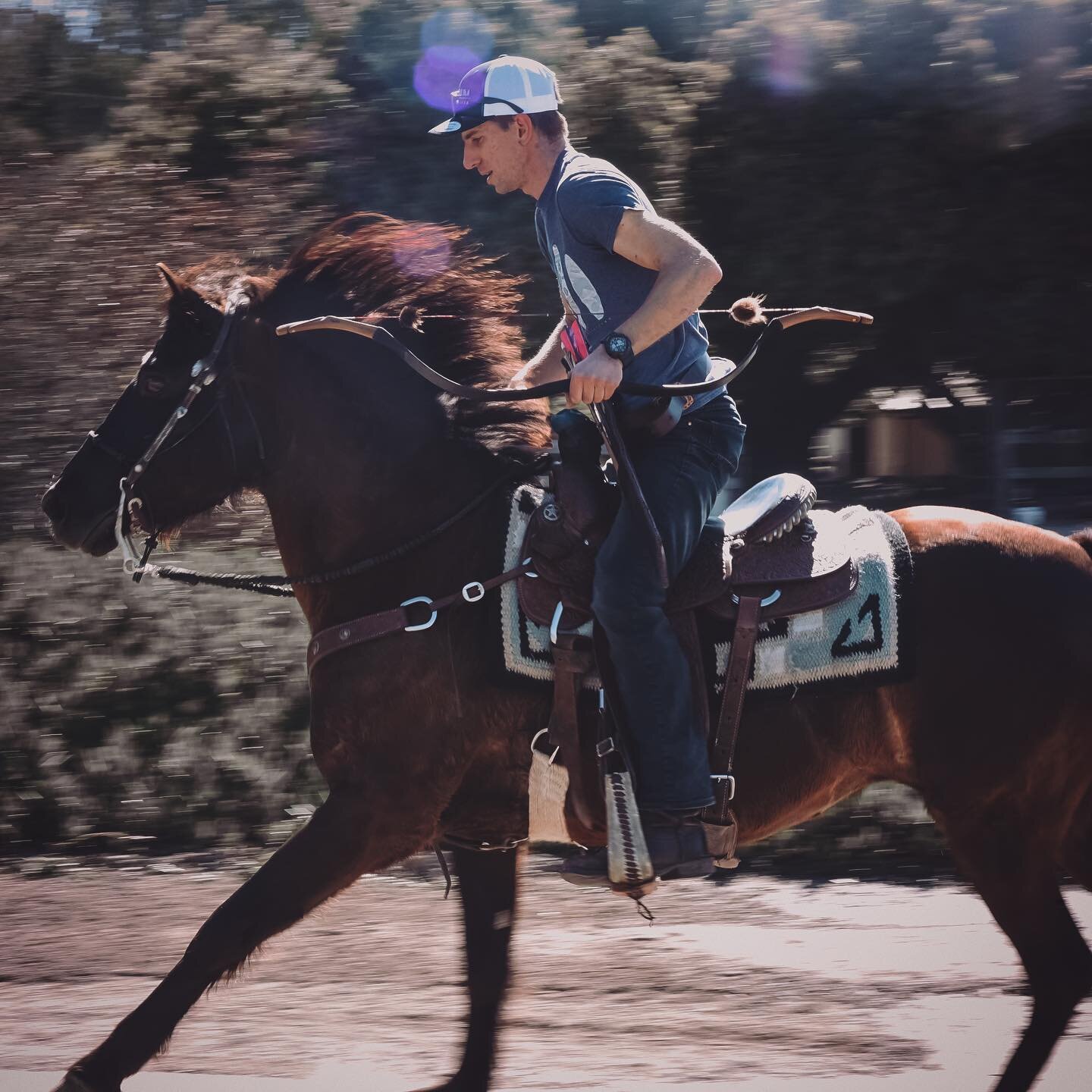Fly like no one is watching. Shaman &amp; @yordanov.vasil. Photo @seachangestudio #horsebackarchery #mountedarchery #archery #horsemanship #horsesofinstagram #horsebackriding #visitslo #slocal #ariat
