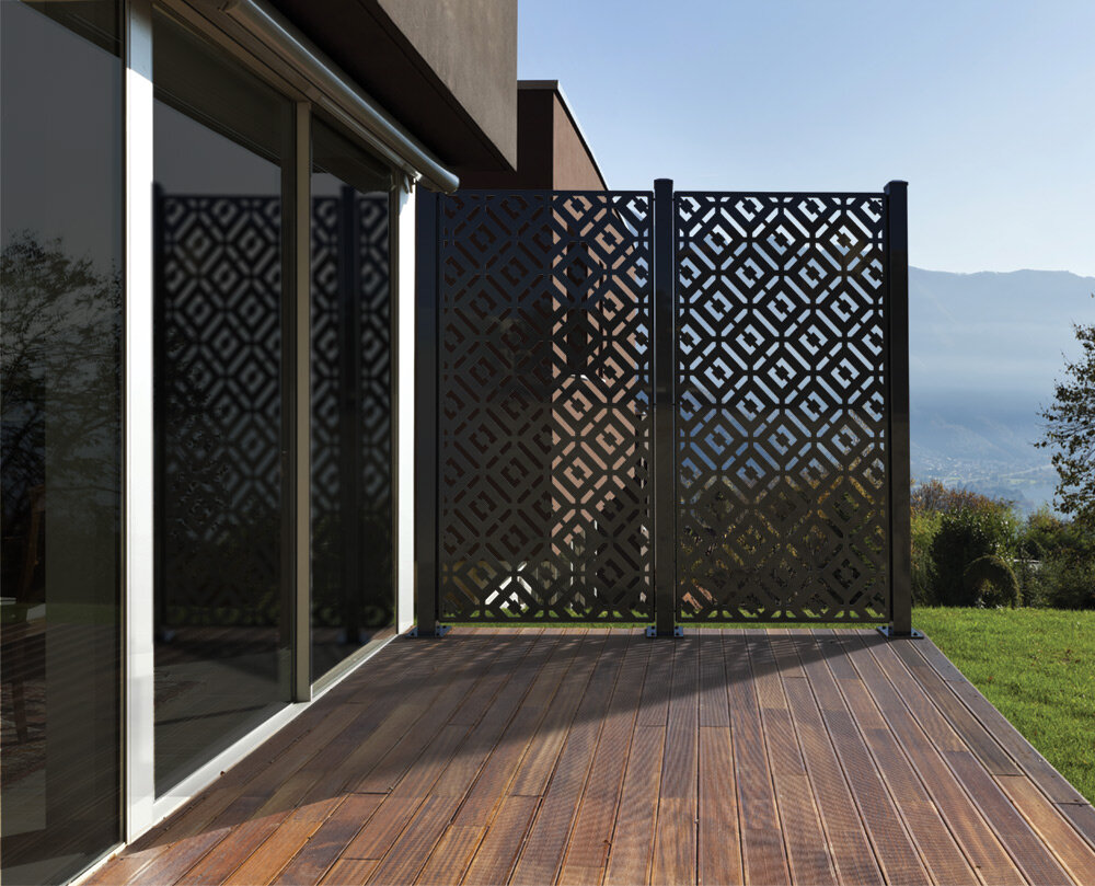 omega-fence-perforated-panels_01.jpg