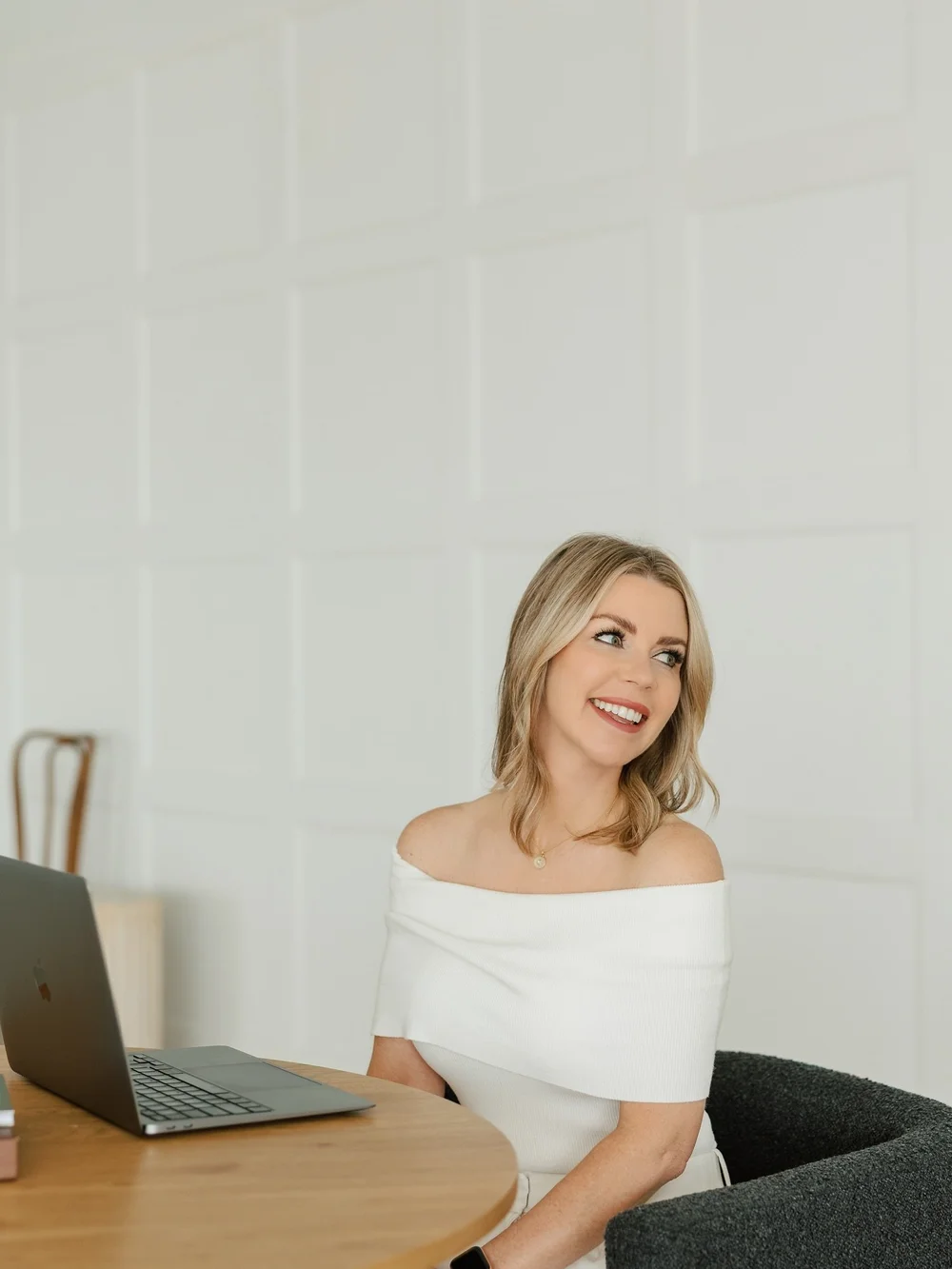 ✨ Feeling Thankful 🫶
 Every home has a story, and I feel so lucky to be part of so many amazing journeys. 
A big thank you to my clients&mdash;not only for trusting me with their dreams, but also for sharing reviews like these ➡️ that remind me why 