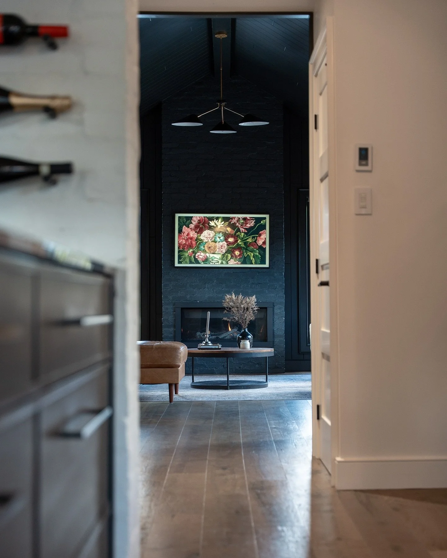 A legacy property like no other 🖤

Historic soul. Modern mastery. Absolute perfection.

📍596-598 Arkell Rd,Puslinch,ON

▫️ 1097 sq ft 
▫️2🛌
▫️2🛁
◽️900 Sq ft detached shop
▫️Commercial Zoning offers flexibility for business use, live/work potentia