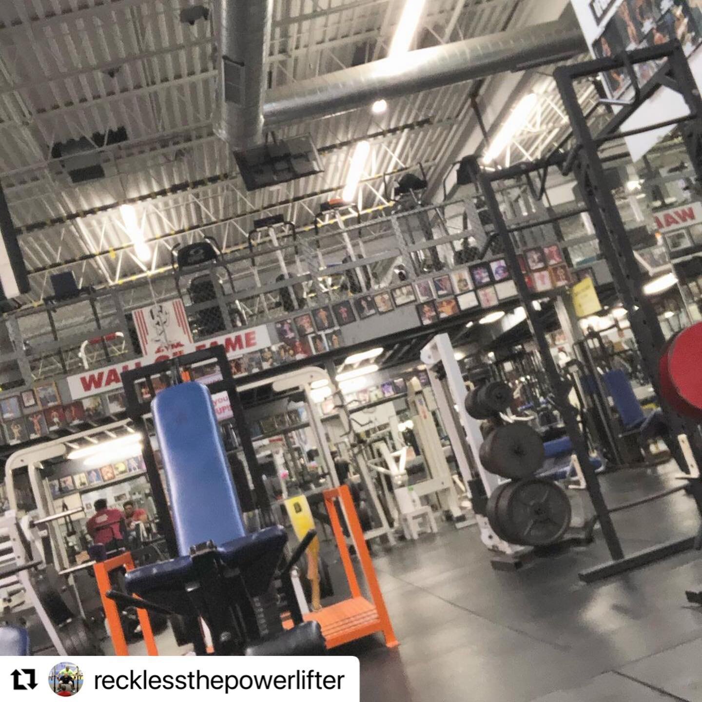 ##usagyminc #hardcore #hardcoregym #steel #iron #goodvibes #alllove #positivevibes #usa🇺🇸 #usarmy #34yearsstrong #smallbusiness #merica🇺🇸 #landofthefree #homeofthebrave🇺🇸 #Repost @recklessthepowerlifter wi@make_repost
・・・
#powerlifting #power #