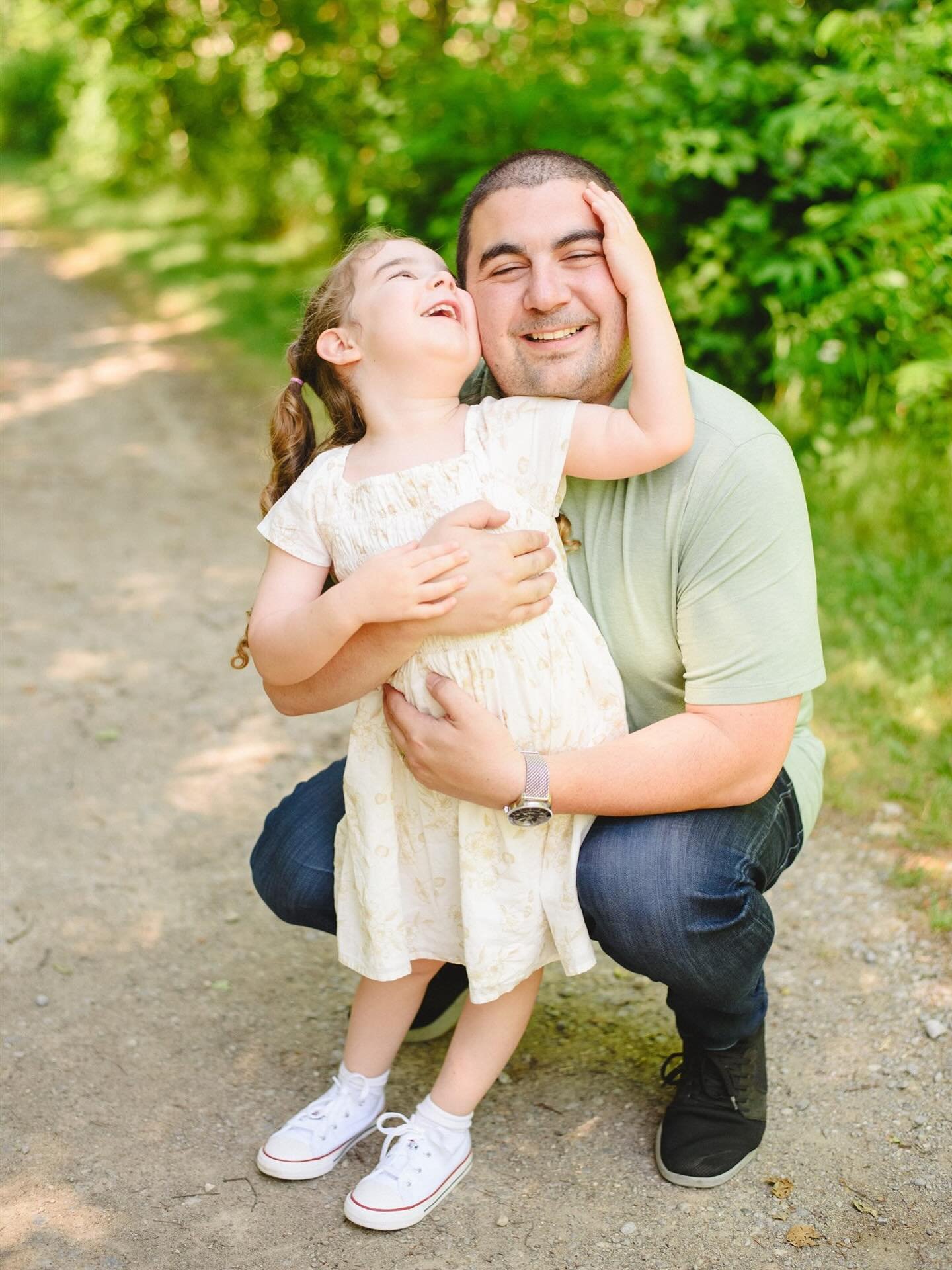 The best photos are the in between photos. 

#stouffvillefamilyphotographer #torontofamilyphotographer #markhamphotographer #familyphotos #naturallightphotography