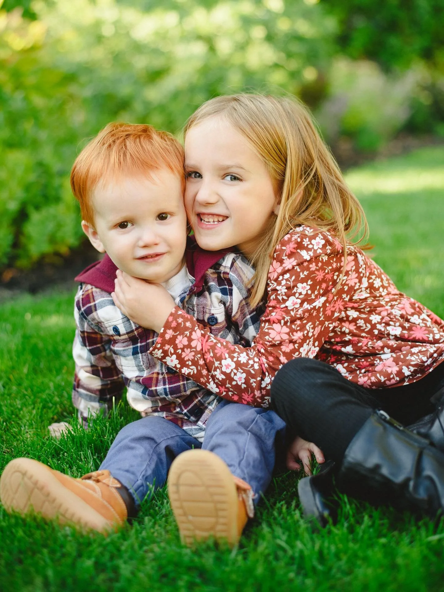 Partners in crime.

#stouffvillefamilyphotographer #newmarketfamilyphotographer #uxbridgephotographer #keswickphotographer #markhamphotographer #familyphotos