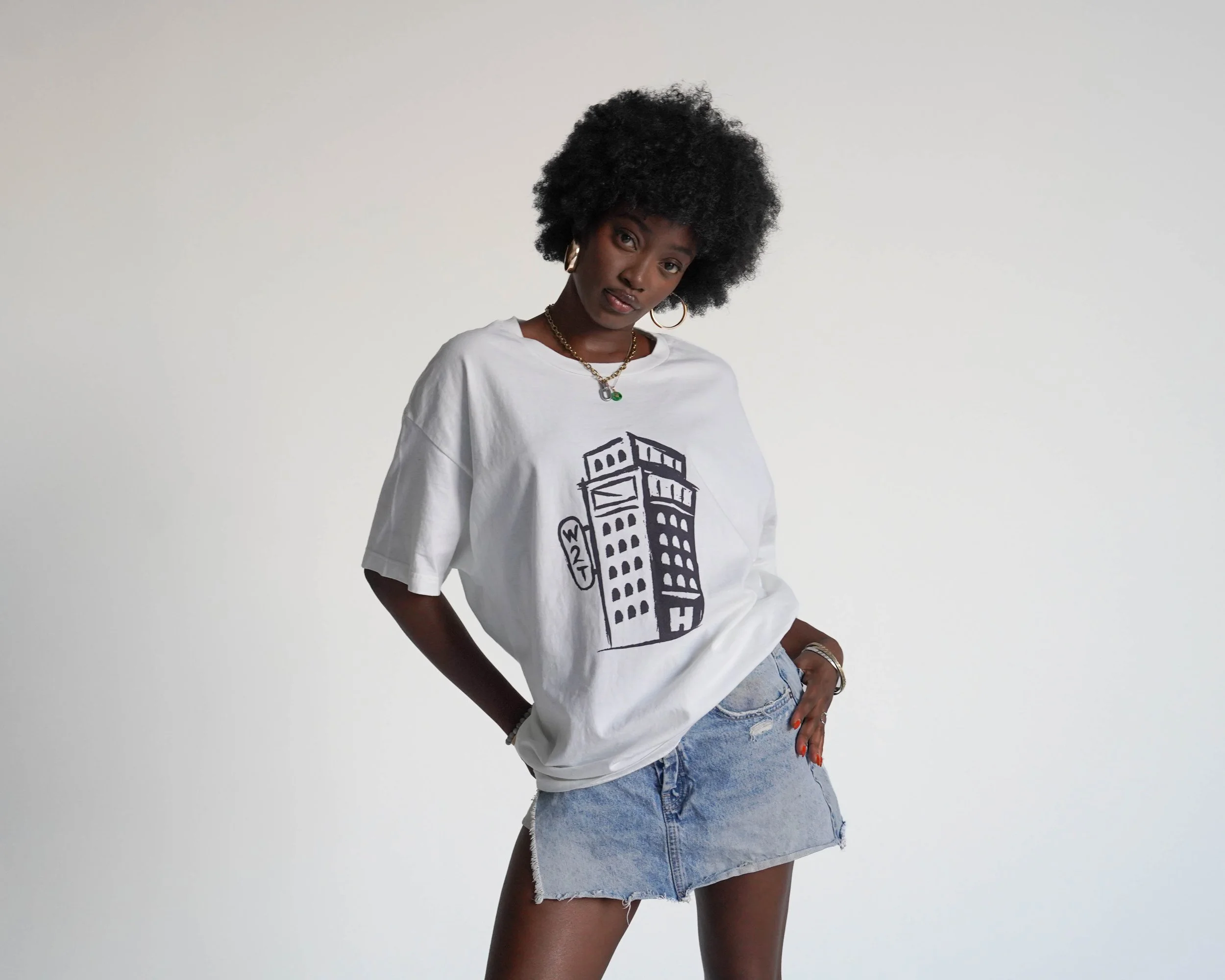 HOTEL LOGO WHITE TEE
