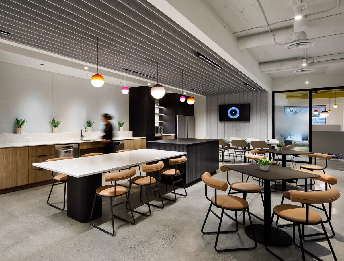 Alexis Hur Consulting - Equitable Bank Montreal, Cafe