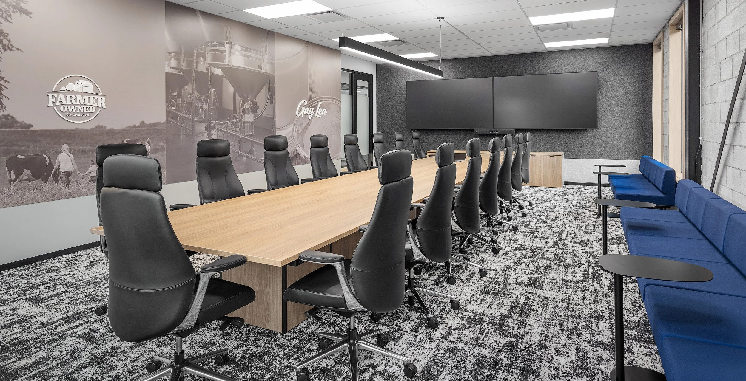 Alexis Hur Consulting - Gay Lea Foods, Boardroom