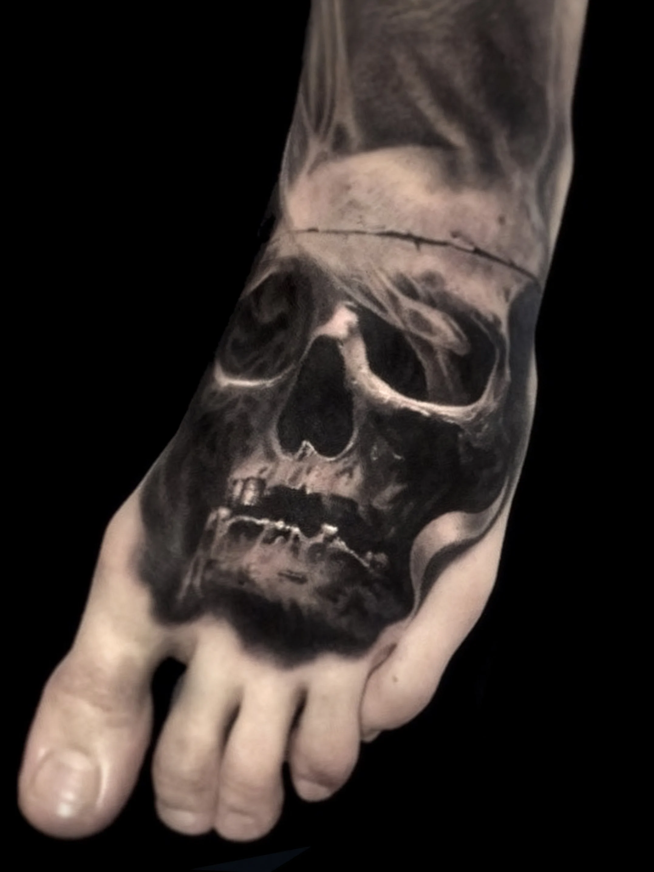 skull foot.jpg