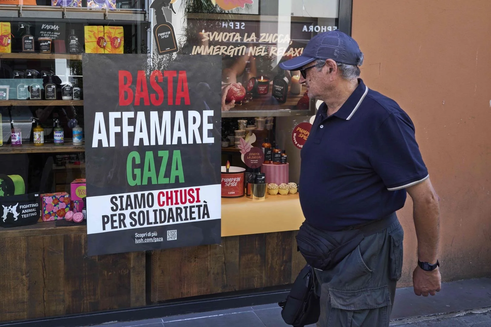 Manifestazione di Protesta per il genocidio a Gaza - Bari - 22 sett 2025
Matteo Della Torre Photography
Fotografo di reportage.
Studio: San Ferdinando di Puglia (BT).