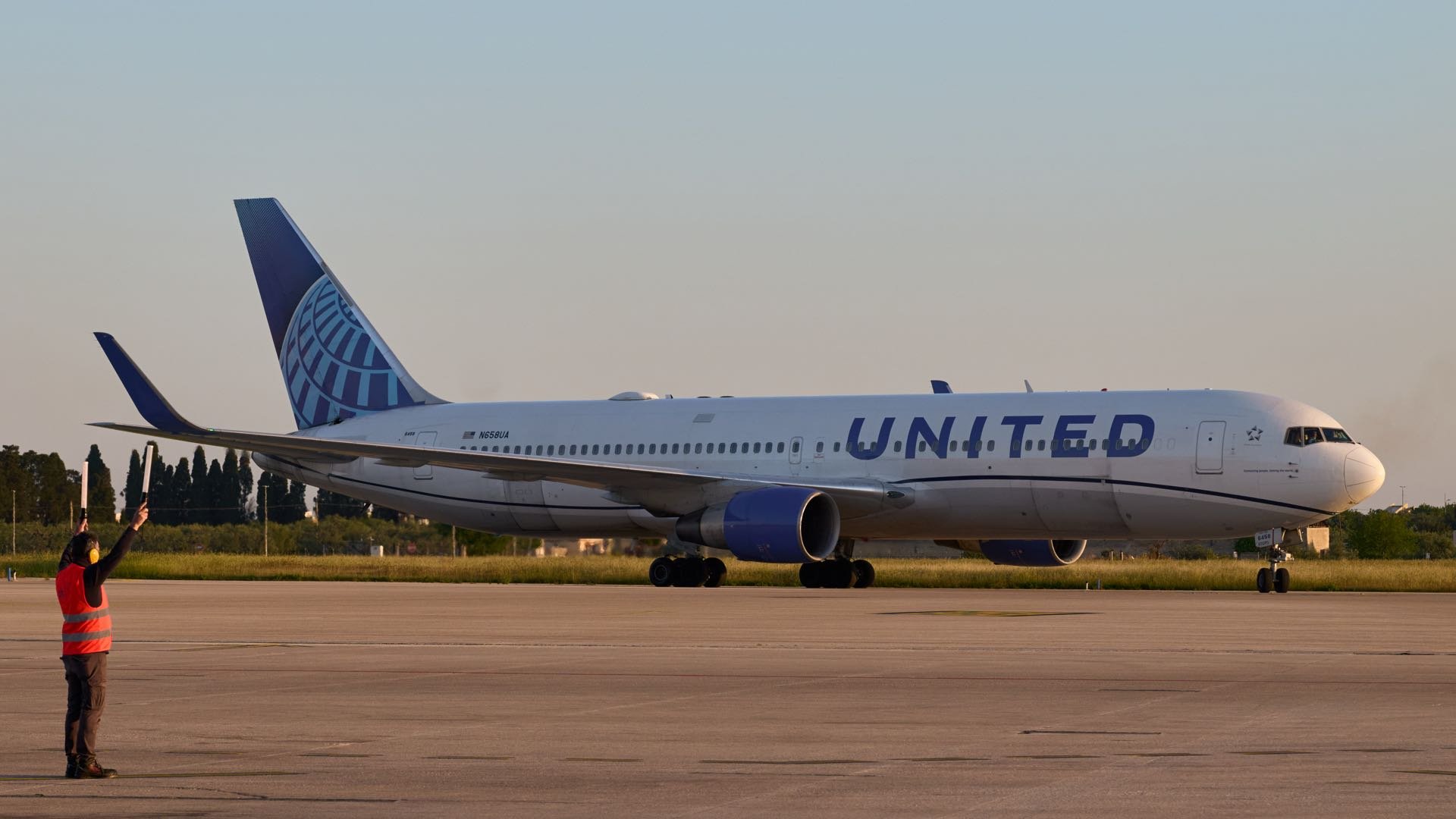 Bari Welcomes First United Airlines Flight to Newark at Inauguration Ceremony
Foto: Matteo Della Torre