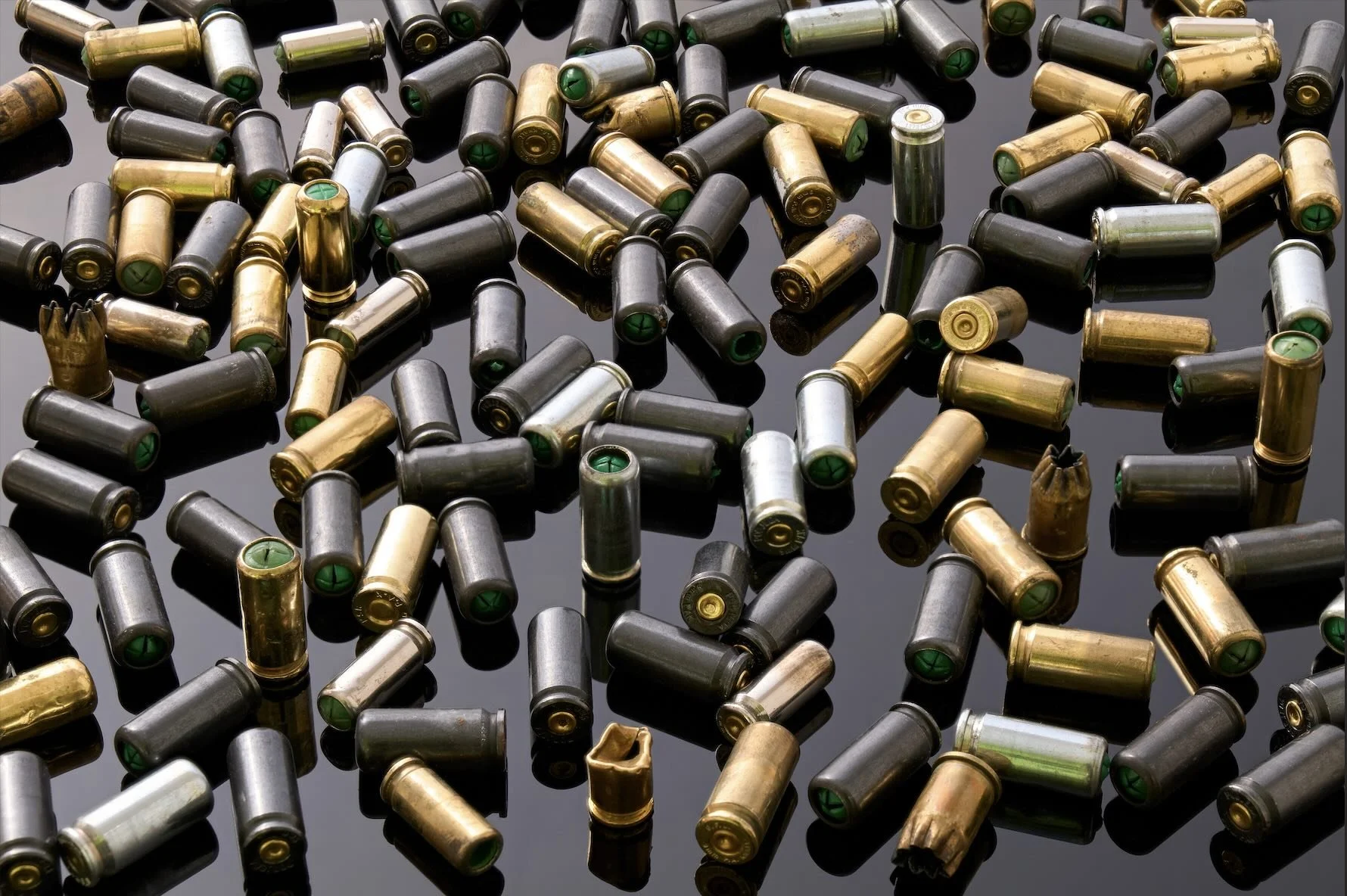 Bossoli esplosi per la notte di Capodanno 2026 in una piccola città del Sud Italia.
