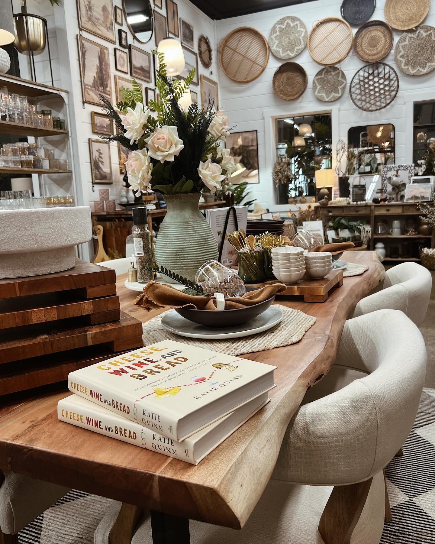 Set the table with flair ✨ 

With a little creativity and charming details, your time at the table will become a delightful occasion worth savoring. 🍽️

Did you see our post about our Memorial Day Weekend Sale? On Saturday May 25, we&rsquo;re offeri