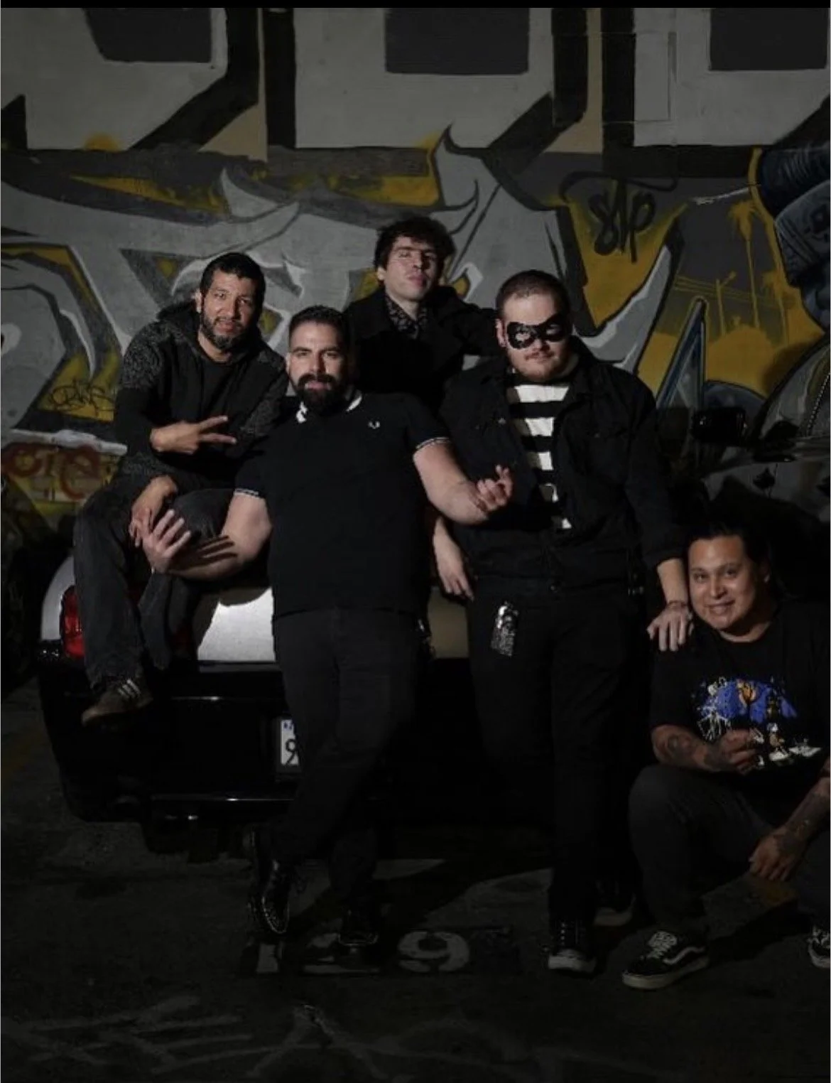 THREE STAR PUNK BAR - VILLAINS - D.O.S - BACKGROUND NOISE