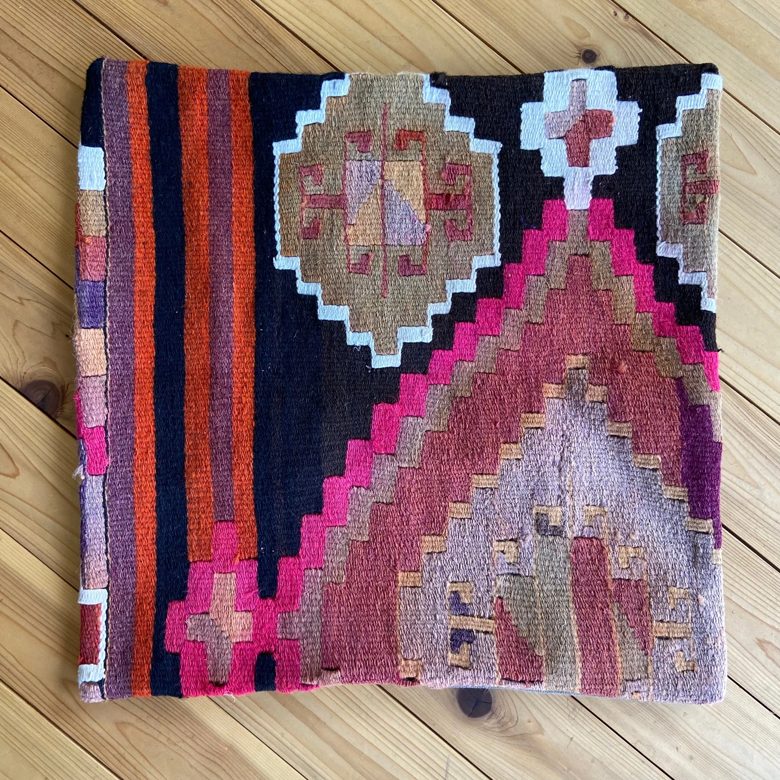 04235085-801E-4417-8B80-D8E67FAC1402