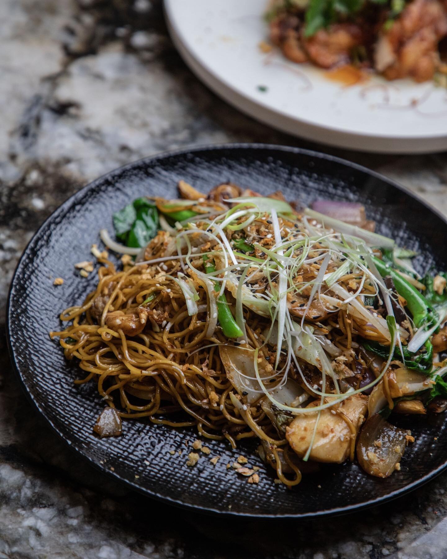 Chow Mein // Stir Fried egg noodles w king brown &amp; oyster mushrooms, assorted asian greens w special story fry sauce &amp; crispy garlic