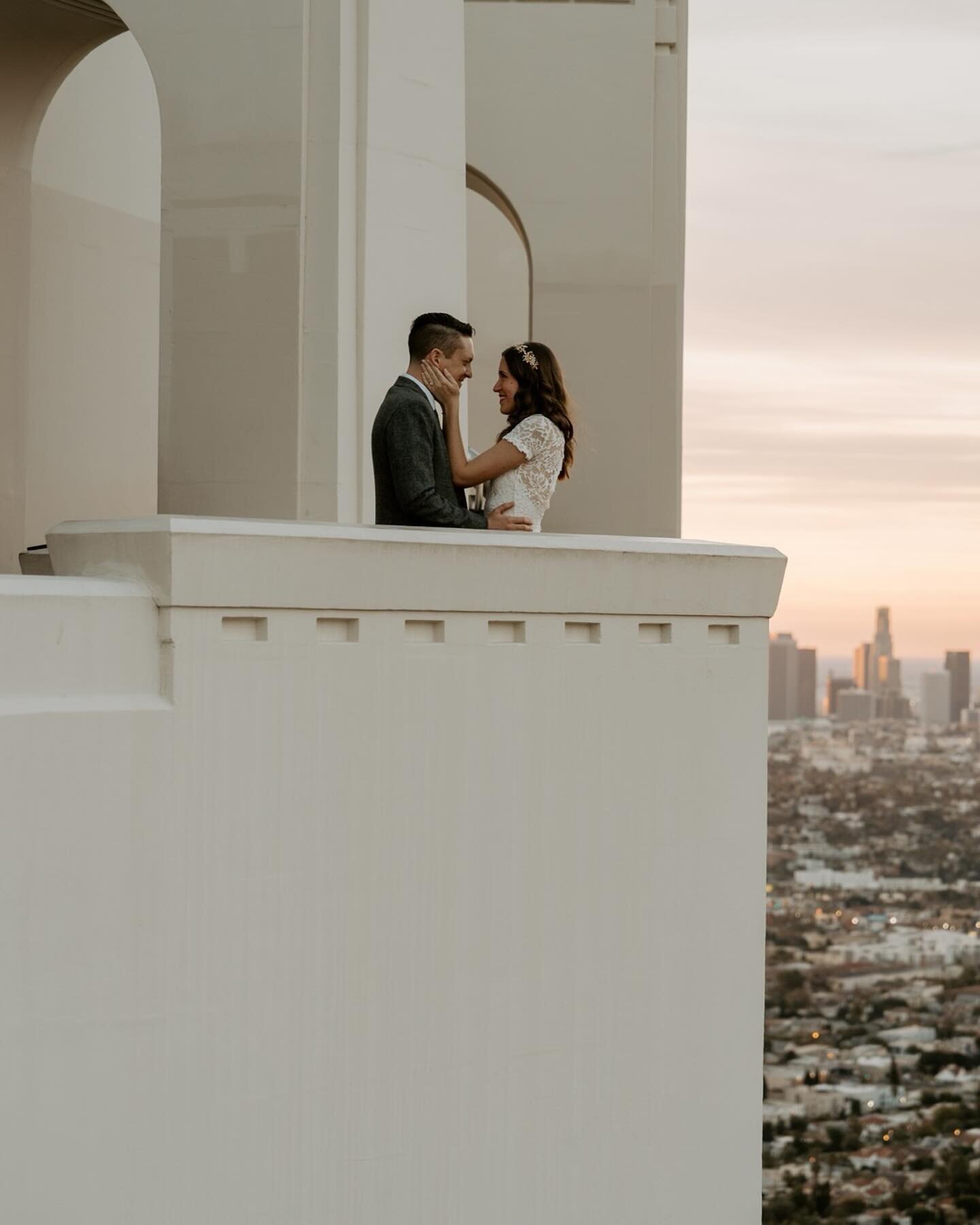 S + P at Griffith Observatory ✨ 

currently editing this sweet elopement and reminiscing this beautiful morning with two of the kindest people i&rsquo;ve ever met, at this very special place that i&rsquo;ve spent so much time exploring on my own and 