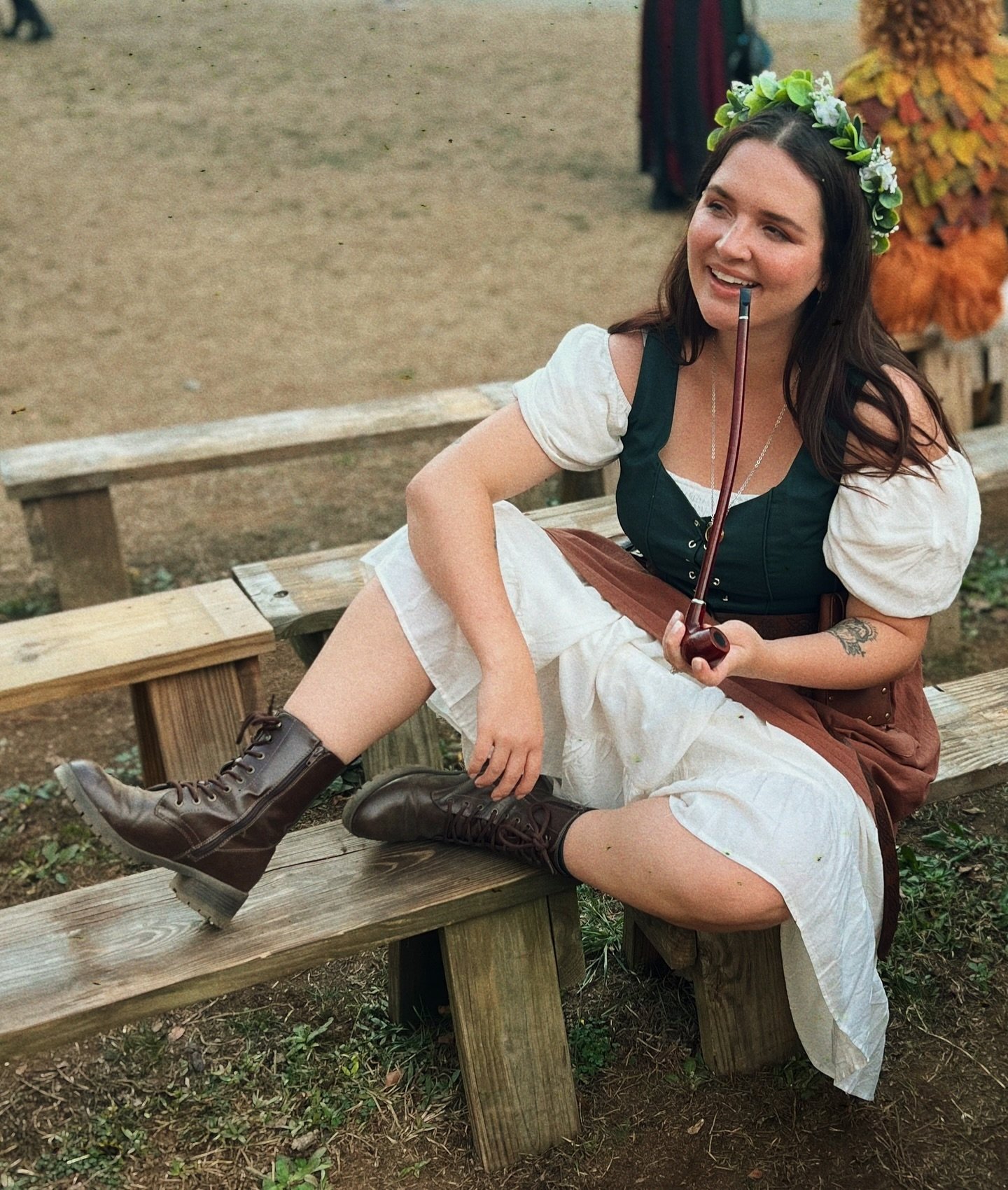 Had to escape reality for a bit. Oh, to be a happy hobbit enjoying the autumn harvest. 🍂🧺🪈🍁