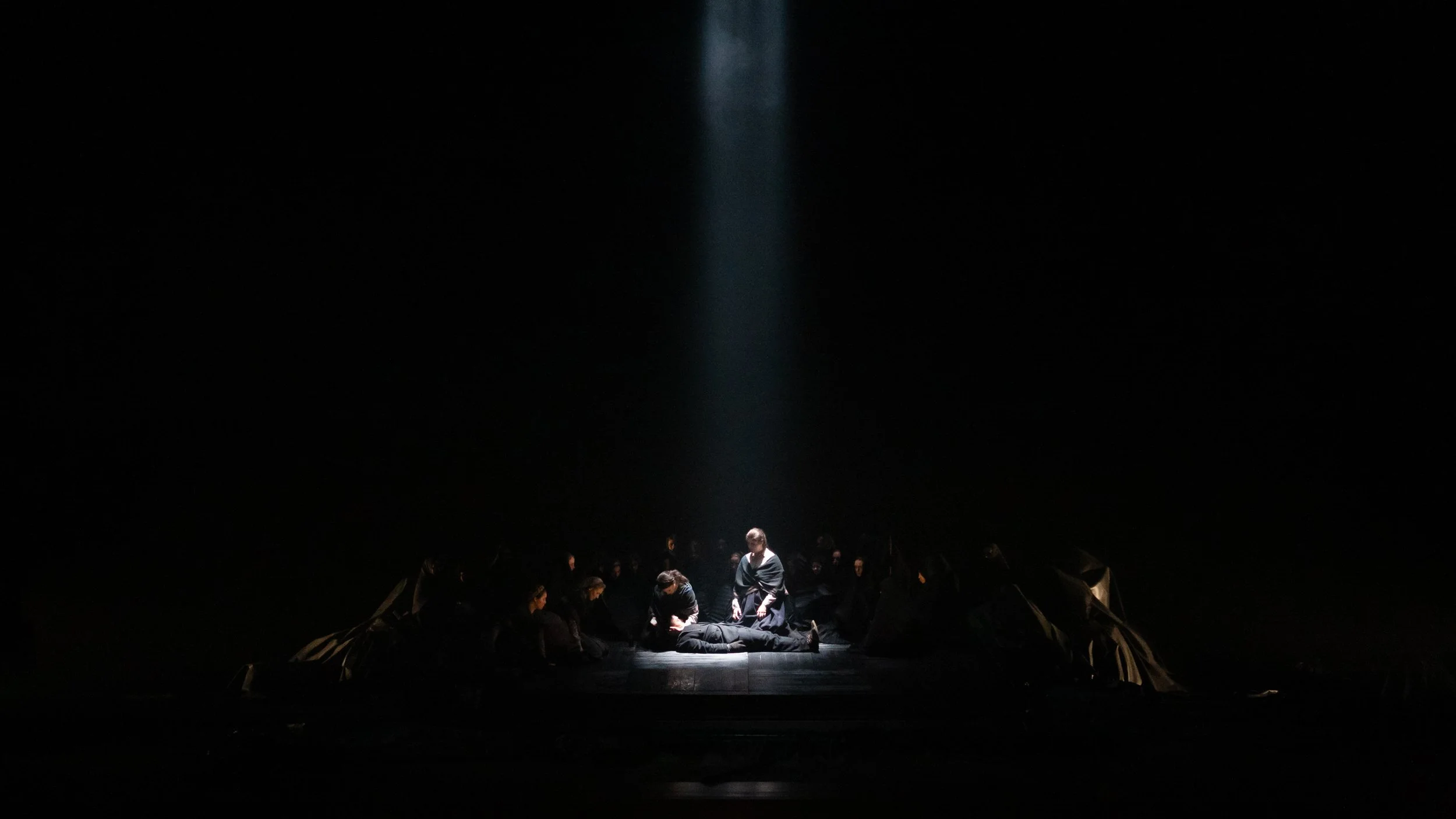 Riders to the sea I Le flambeau de la nuit