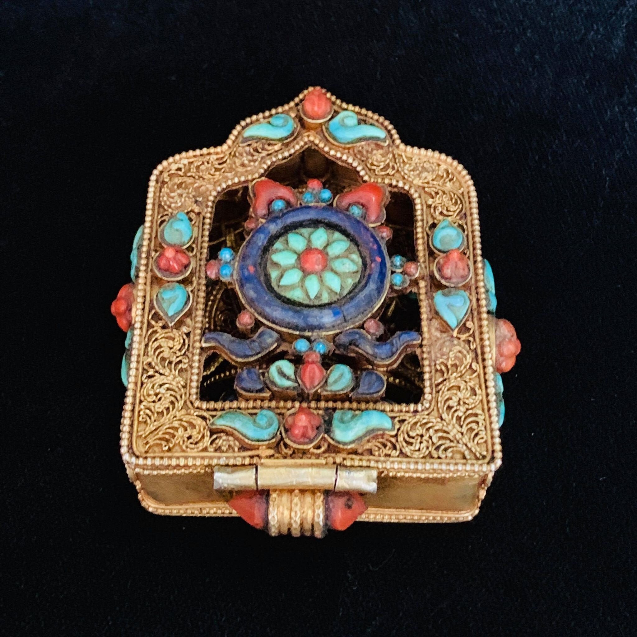 Schönes SILBER Amulett WHEEL OF DHARMA Nepal mit Koralle Lapislazuli Türkis 