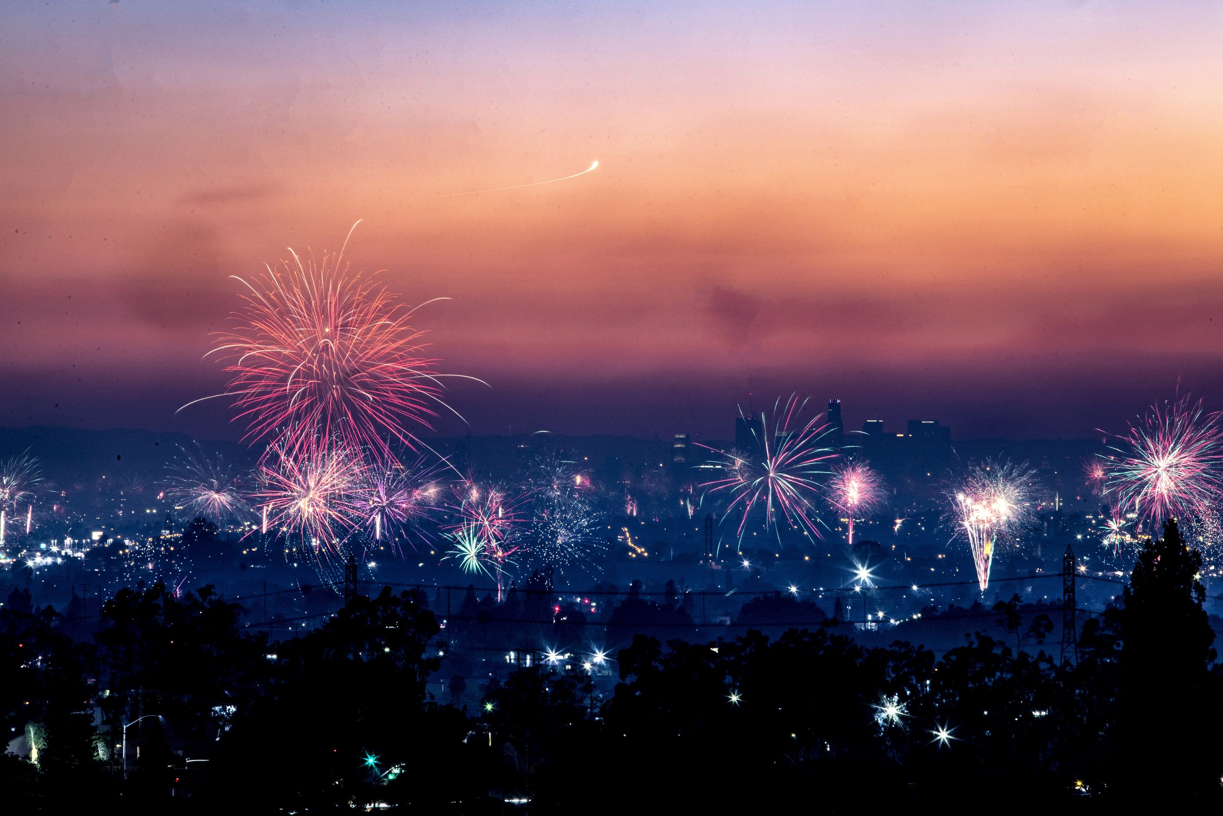  4th of July Fireworks over Los Angeles 