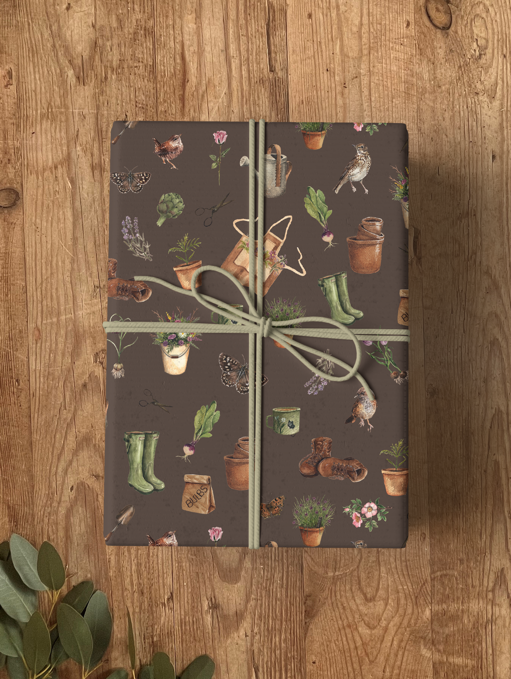 GARDEN LOVE BROWN.png
