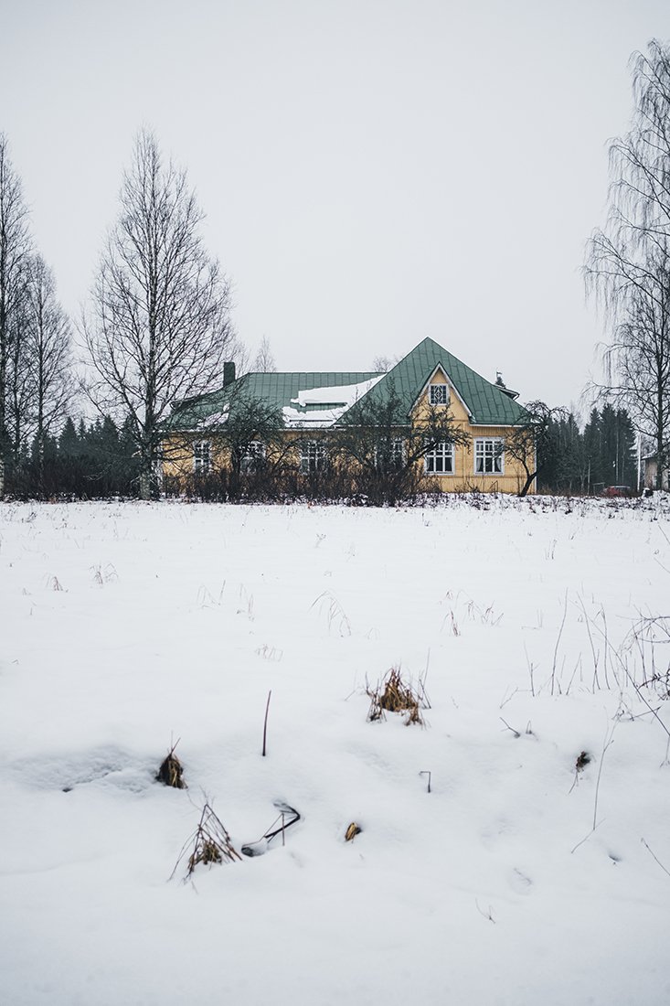 Mansoniemen koulu. Valokuvia Ikaalisista.