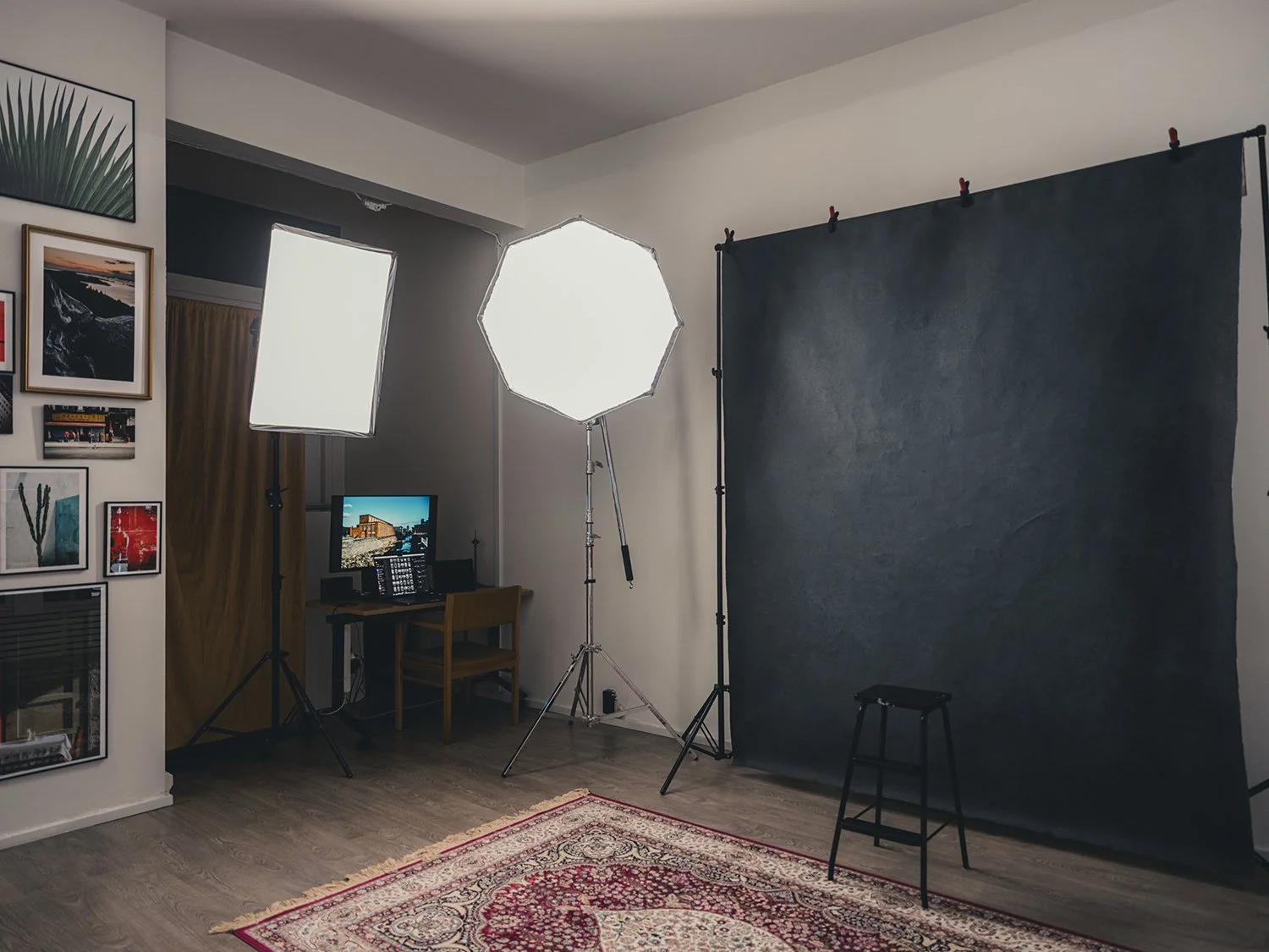 Valokuvaus studio Tampereen Tammelassa. Lisäksi myös tilasta valokuvagalleria.
Valokuvaaja Wille Nyyssönen - Tapionkatu 12.