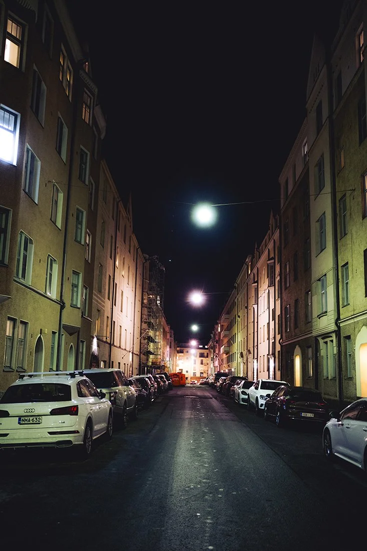 Valokuvia Laivanvarustajankadulta. Valokuvia Etelä-Helsingistä.