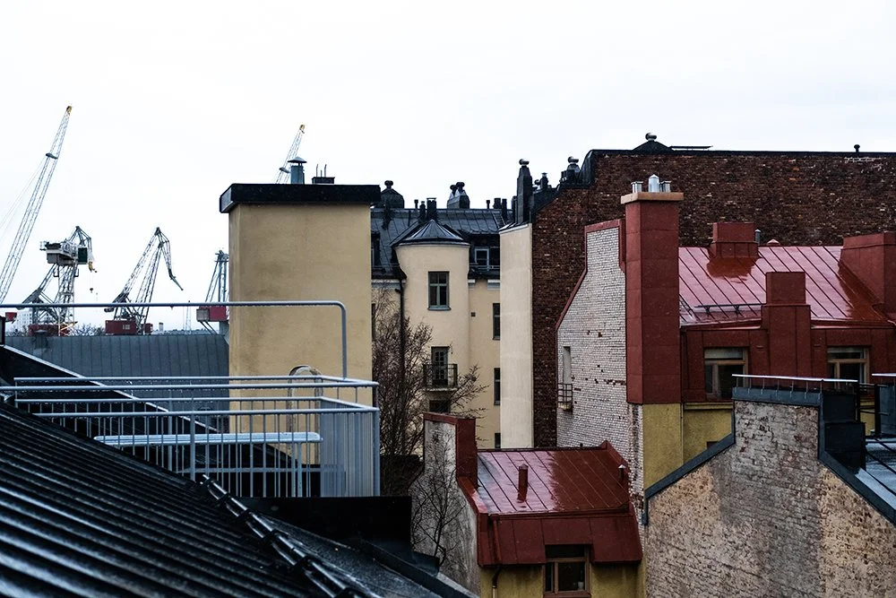 Maisema satamaan. Valokuvia Punavuoresta.