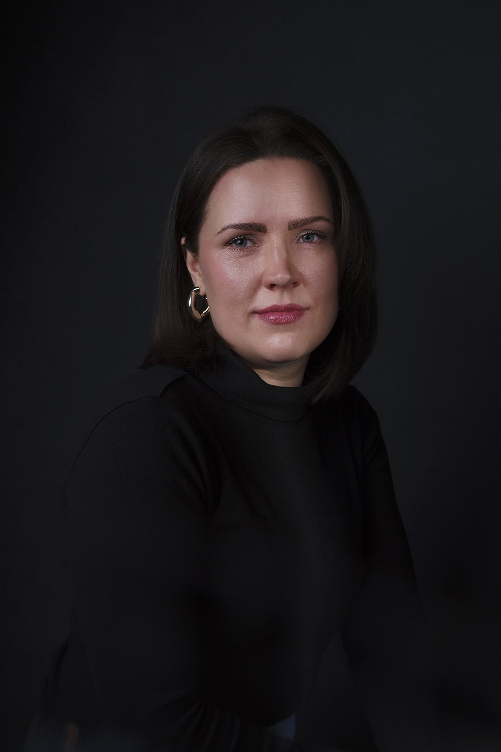Henkilökuvia naisista