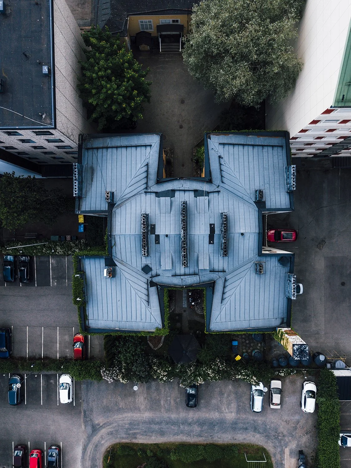 Dronekuvausta rakennuksista Tampereelta