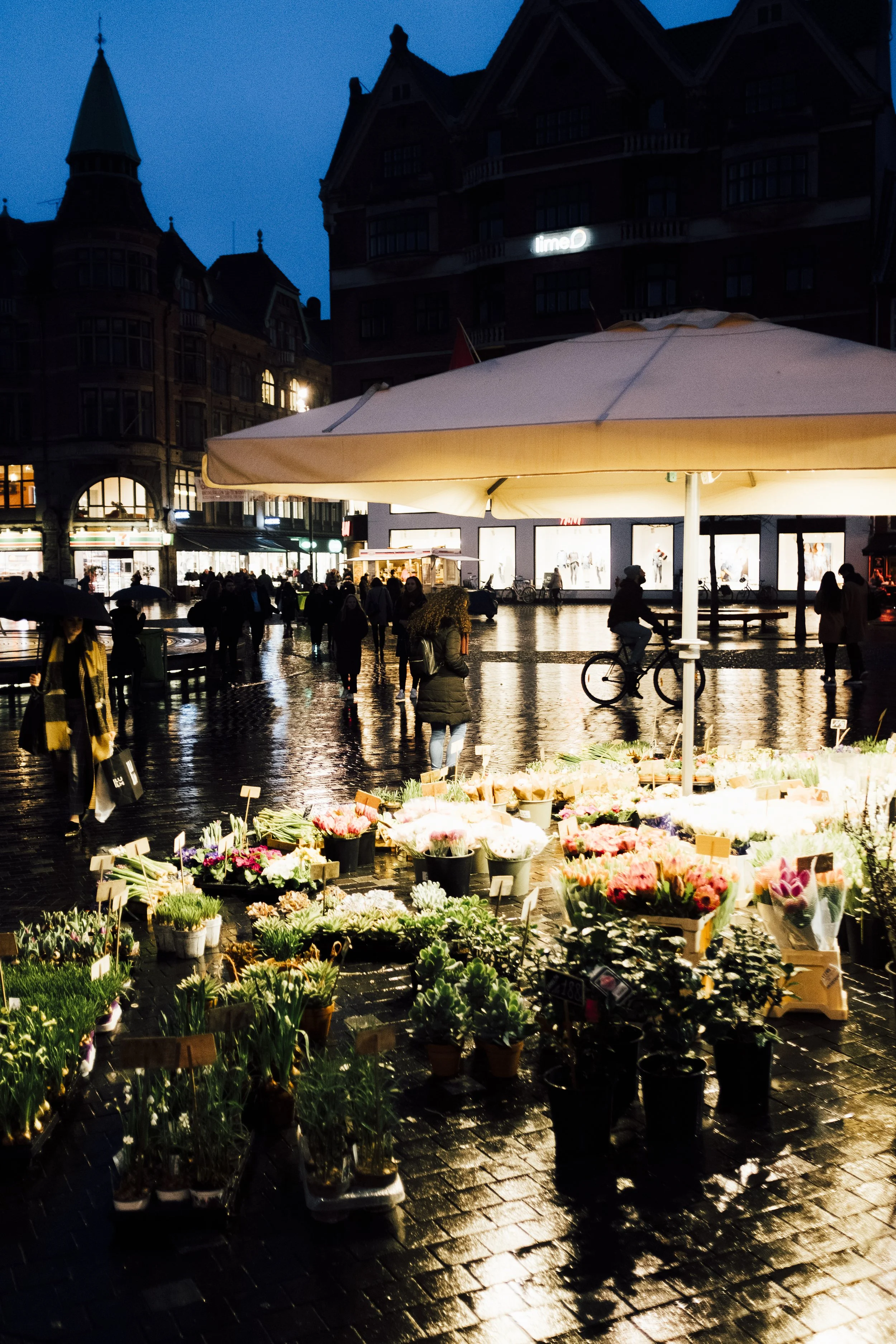 Flowers in Copenhagen market place