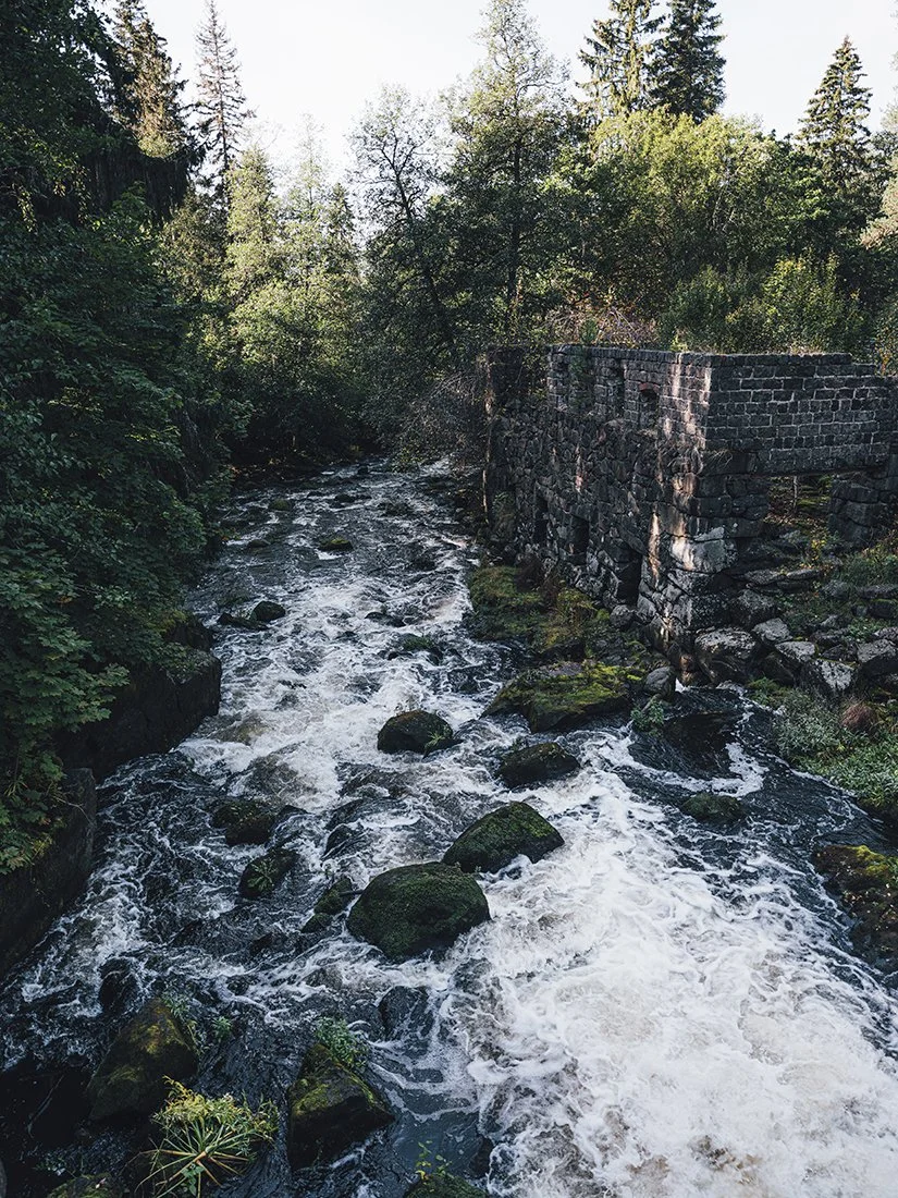 Valokuvia Latokartanonkoskelta Salon Perniöstä