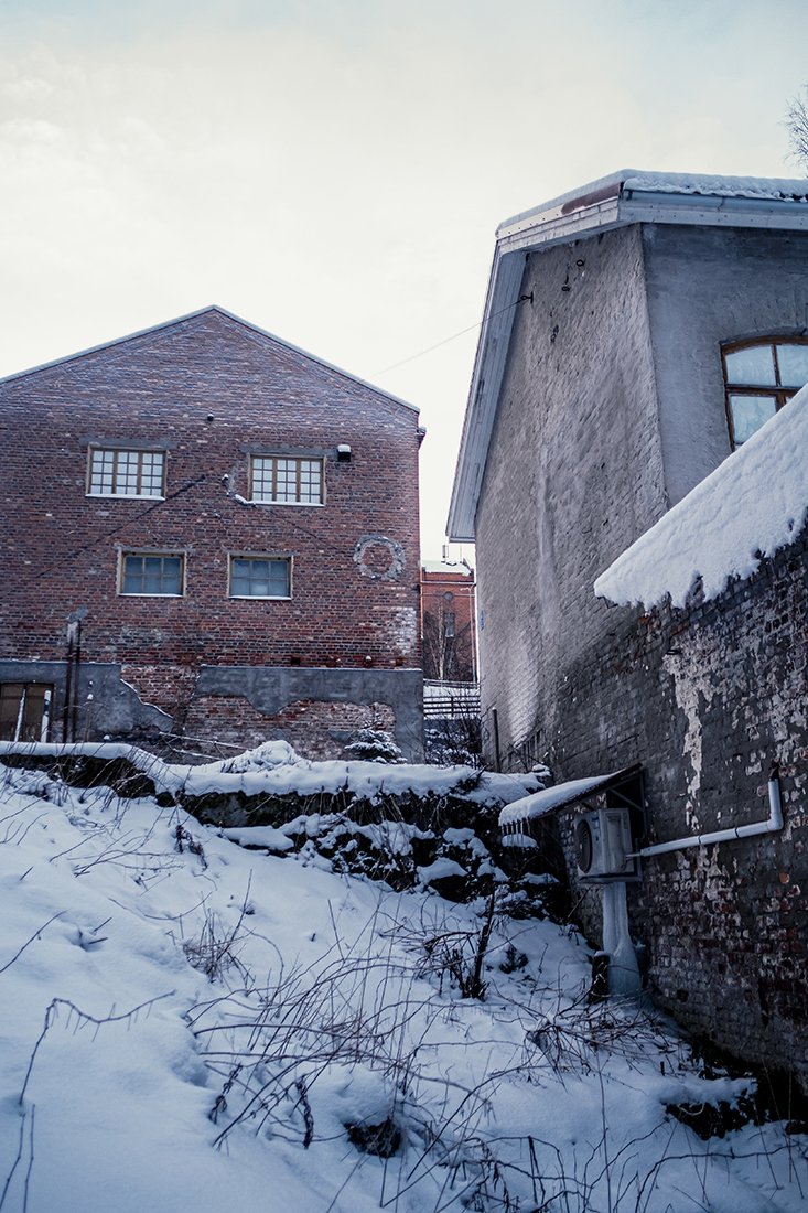 Vanhoja tehtaita Suomessa. Valokuvia Juupajoen rotkon tehtaasta.