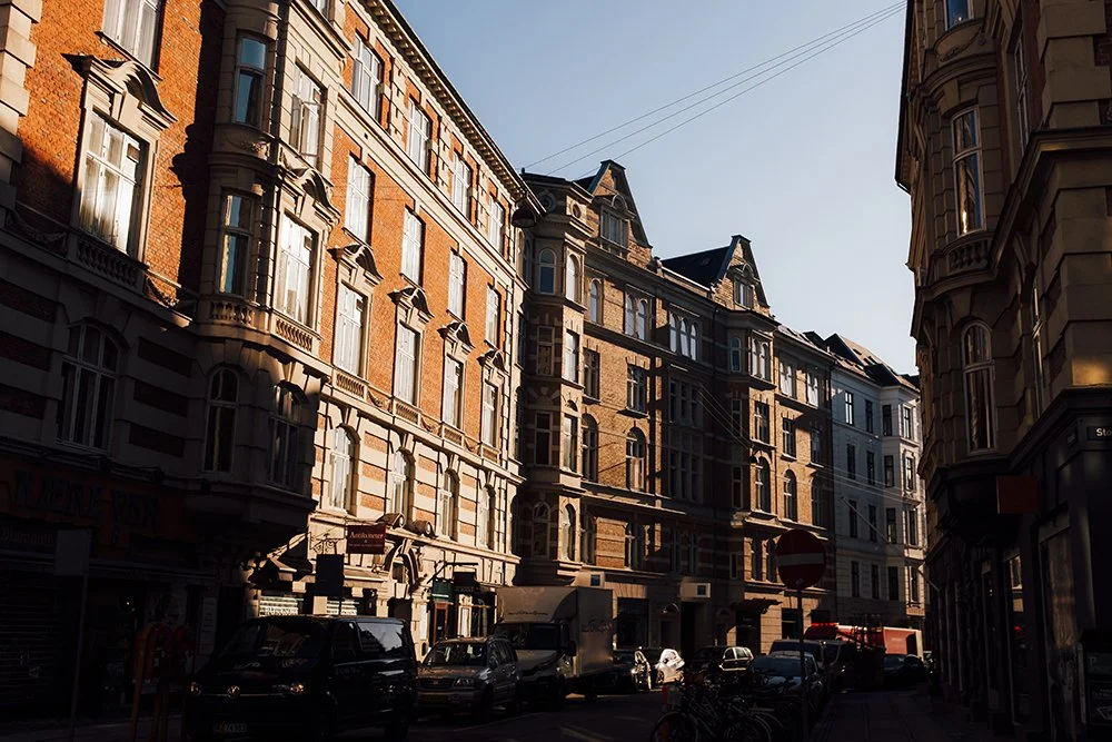 Beautiful buildings in Copenhagen Denmark. Fotografier fra København