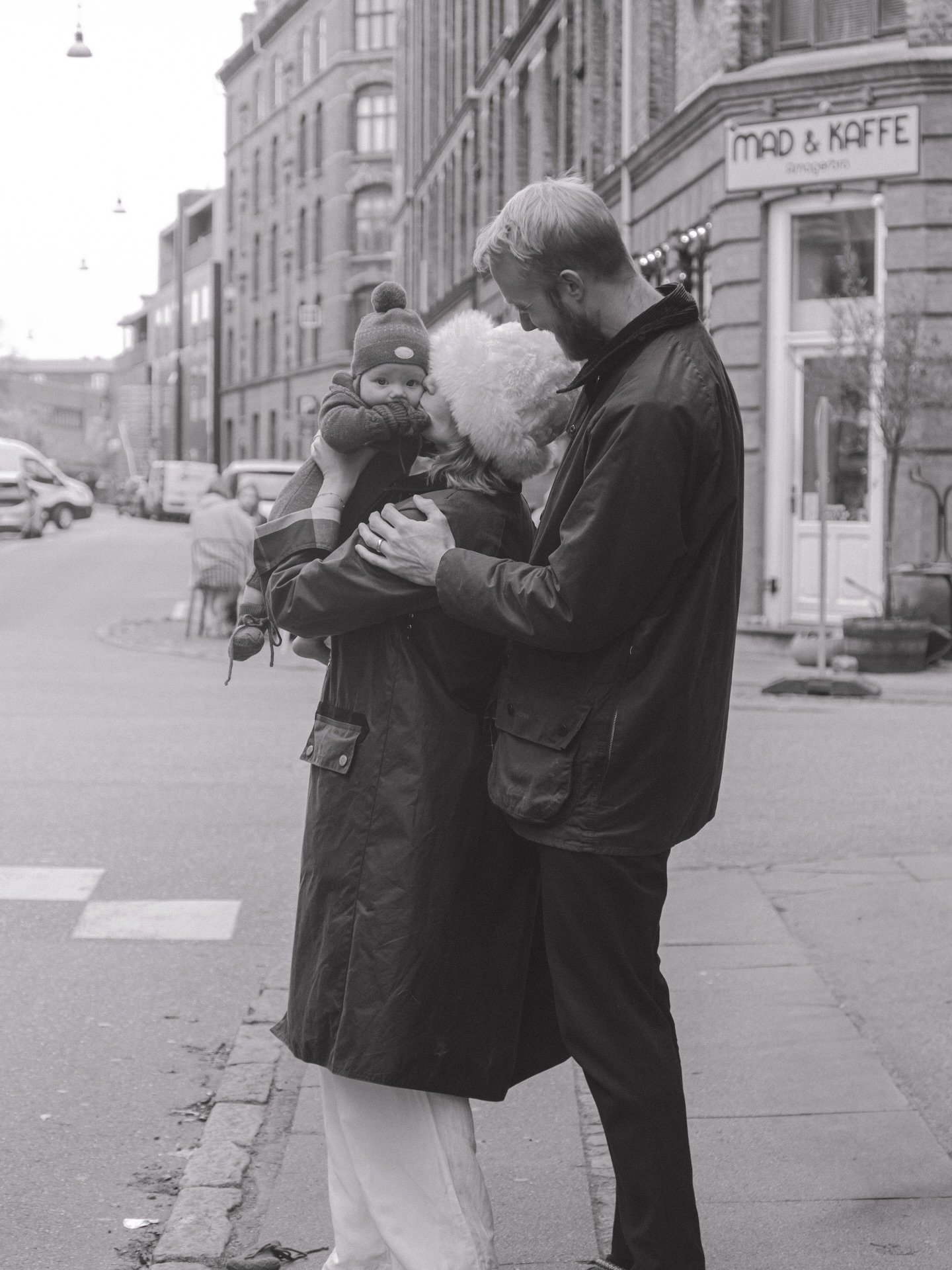 Fra en virkelig dejlig julesession 🤎🎄 

Jeg har &aring;bnet op for en ekstra dato, hvor der nu kun er 3 ledige tider tilbage 💌

S&oslash;ndag d. 7/12 kl. 10.45, 12.00 &amp; 13.45

Du kan l&aelig;se min guide med 10 tips til din familiefotograferin