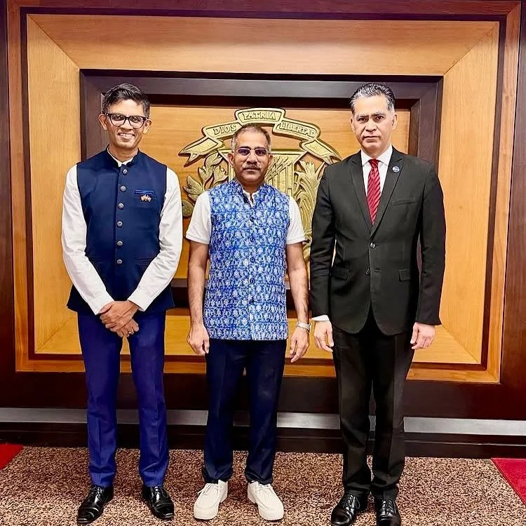 We warmly welcome Dr. K.D. Dewal, Ambassador-Designate of India to the Dominican Republic.
Wishing him a successful tenure as we reaffirm our commitment to strengthening the bonds of friendship and cooperation between India and the Dominican Republic