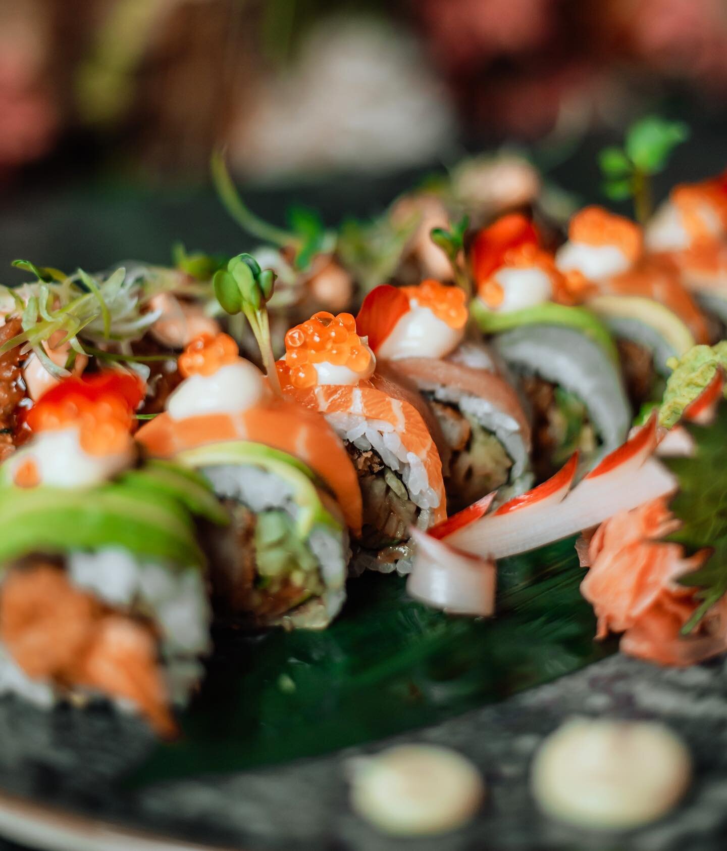 🔥🍱 Sushi Madness Monday! All Novels&rsquo; signature rolls &euro;10! #novelszaandam

*vanaf 17:00