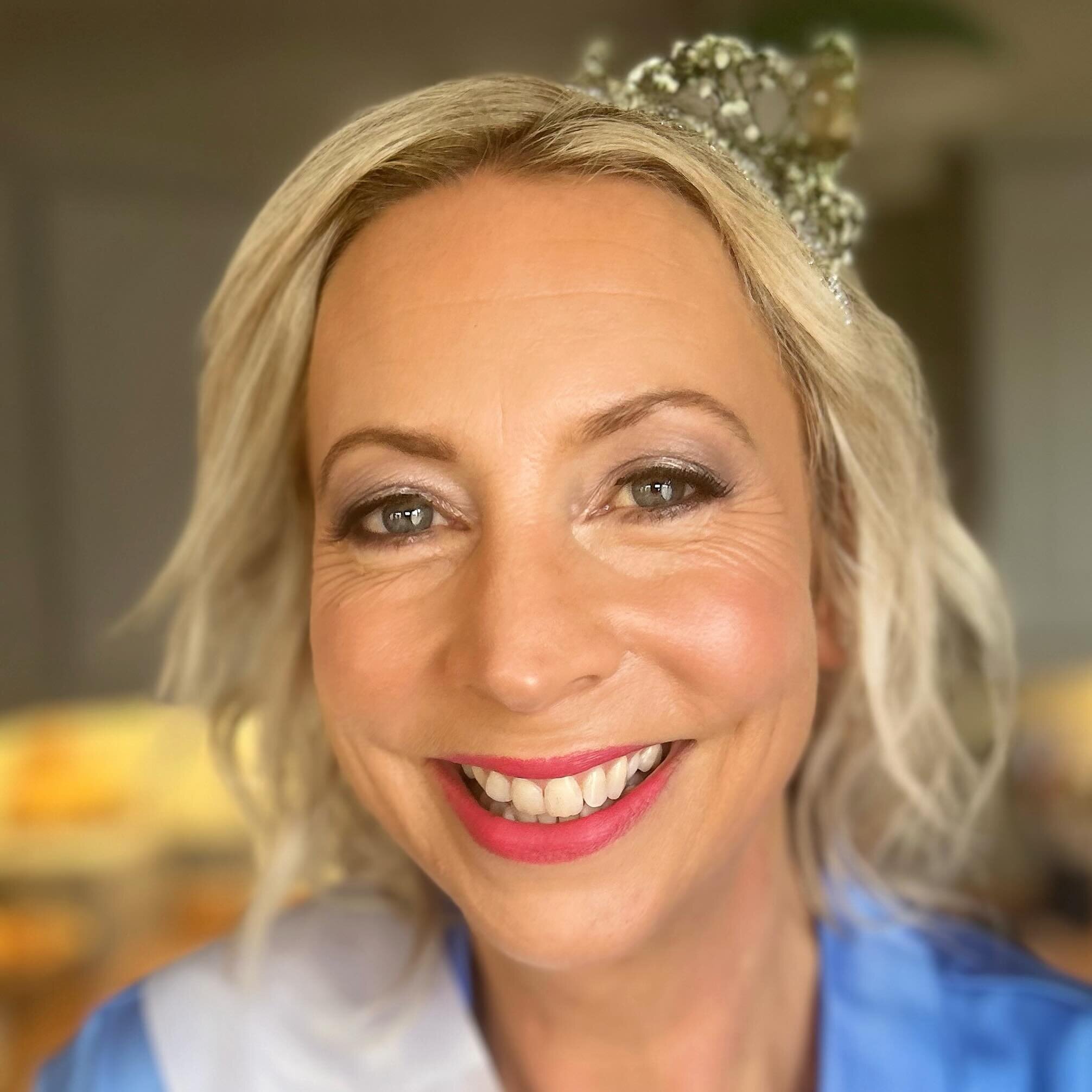 Kicking my 2024 wedding season with the beautiful @gemsviolet who requested a silver shimmer for the eyes, a bright lip and a touch of glam!

What an absolute privilege to be part of this lady&rsquo;s  special day, her energy and kindness shone throu