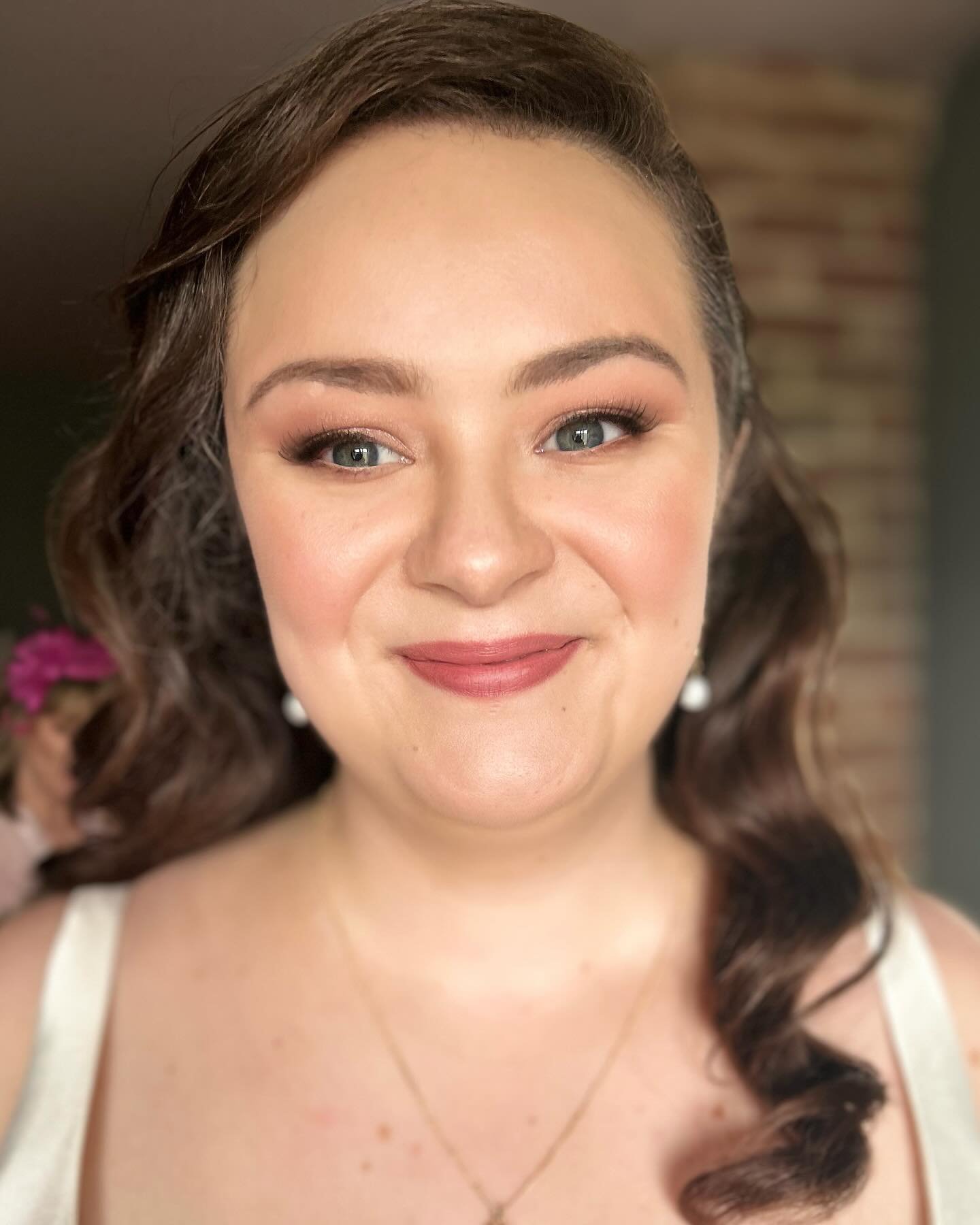 Wedding no 2 of 2024 complete!

 I&rsquo;ve had a marathon 48 hours with 13 faces painted and two hairstyles! (Not to mention a full kit clean in between) 

Today was the beautiful Melissa&rsquo;s turn @melissammas who got married to the equally gorg