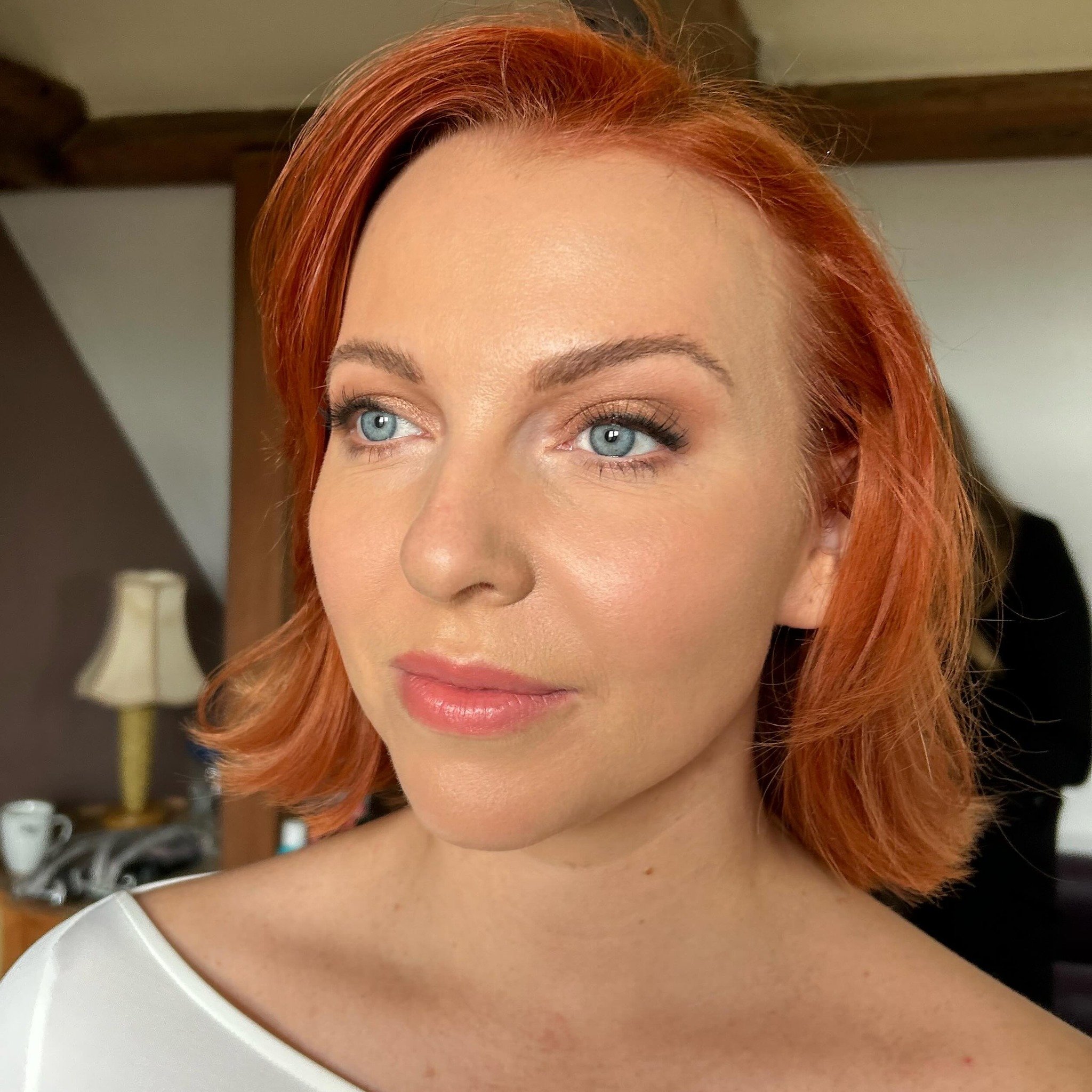 Thank you all soooo much for the love on my last post of the gorgeous Becky! seeing as you all loved it so much thought I&rsquo;d share the &ldquo;before&rdquo; pic with a nude lip

I really can&rsquo;t decide what I like more! the bold lip is just ?