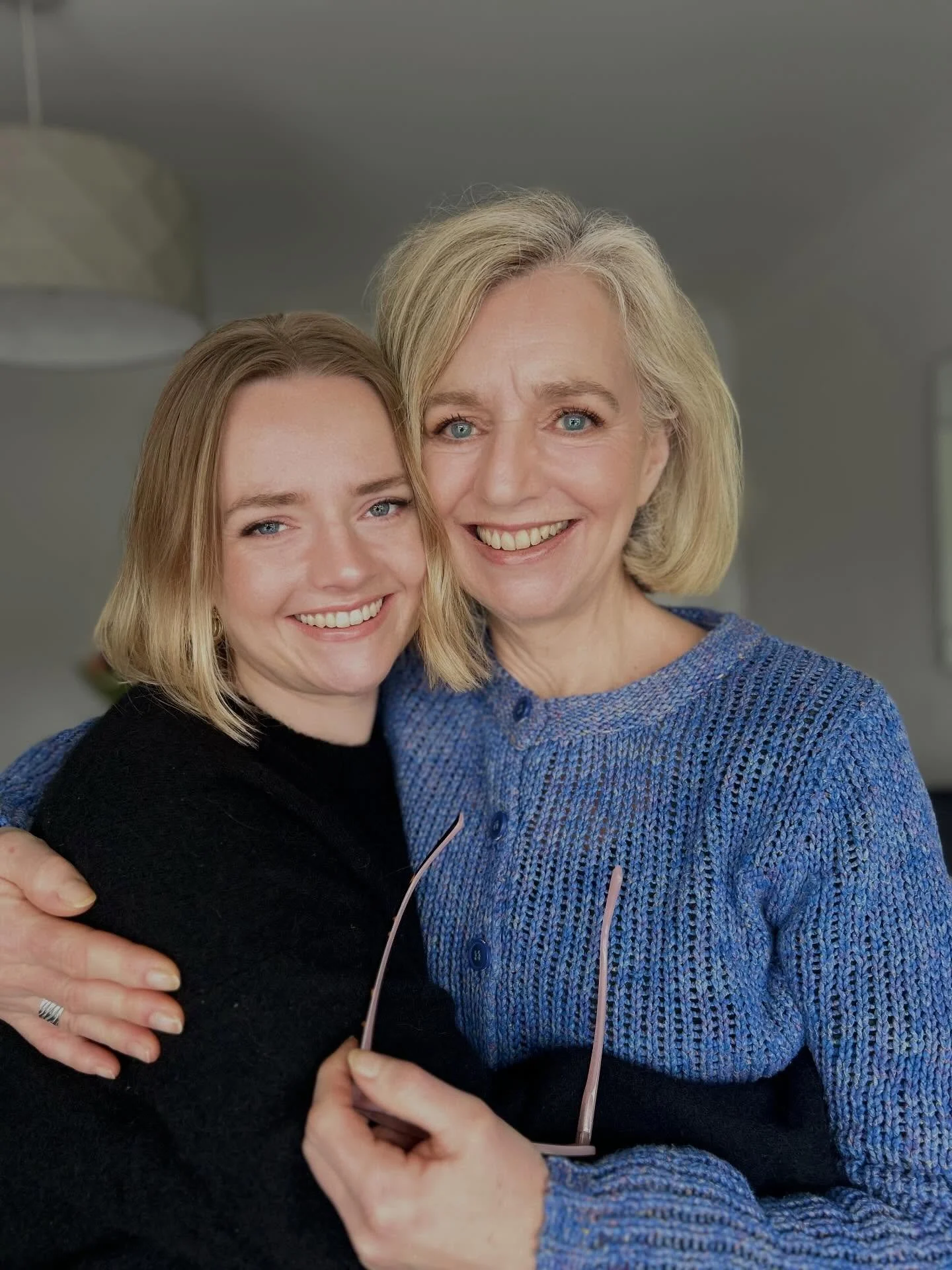 Don't miss out! Limited spots remain for my next Charlotte Tilbury (Brighton) @ctbrightonboutique masterclass on Thursday, 26th February from 6pm-8pm. 

Why not treat your mum to an early Mother's Day gift, come alone or join with friends - we&rsquo;