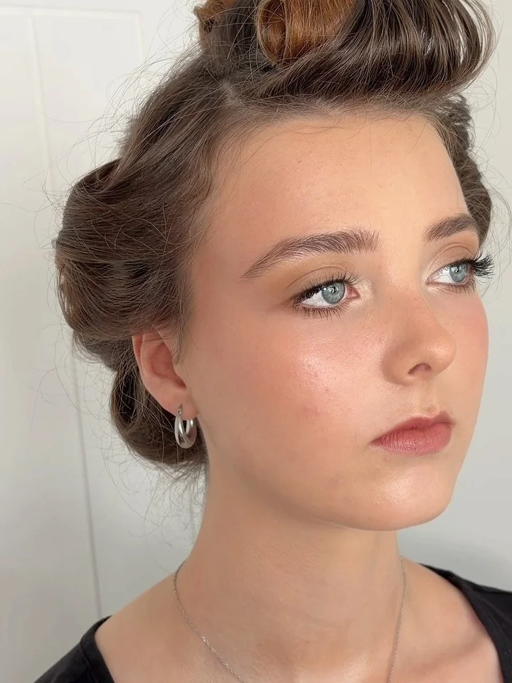 One of today&rsquo;s beautiful little Prom princesses 💖

#sussexmakeupartist #promnight #eventmakeup #sussexbridetobe #lancing