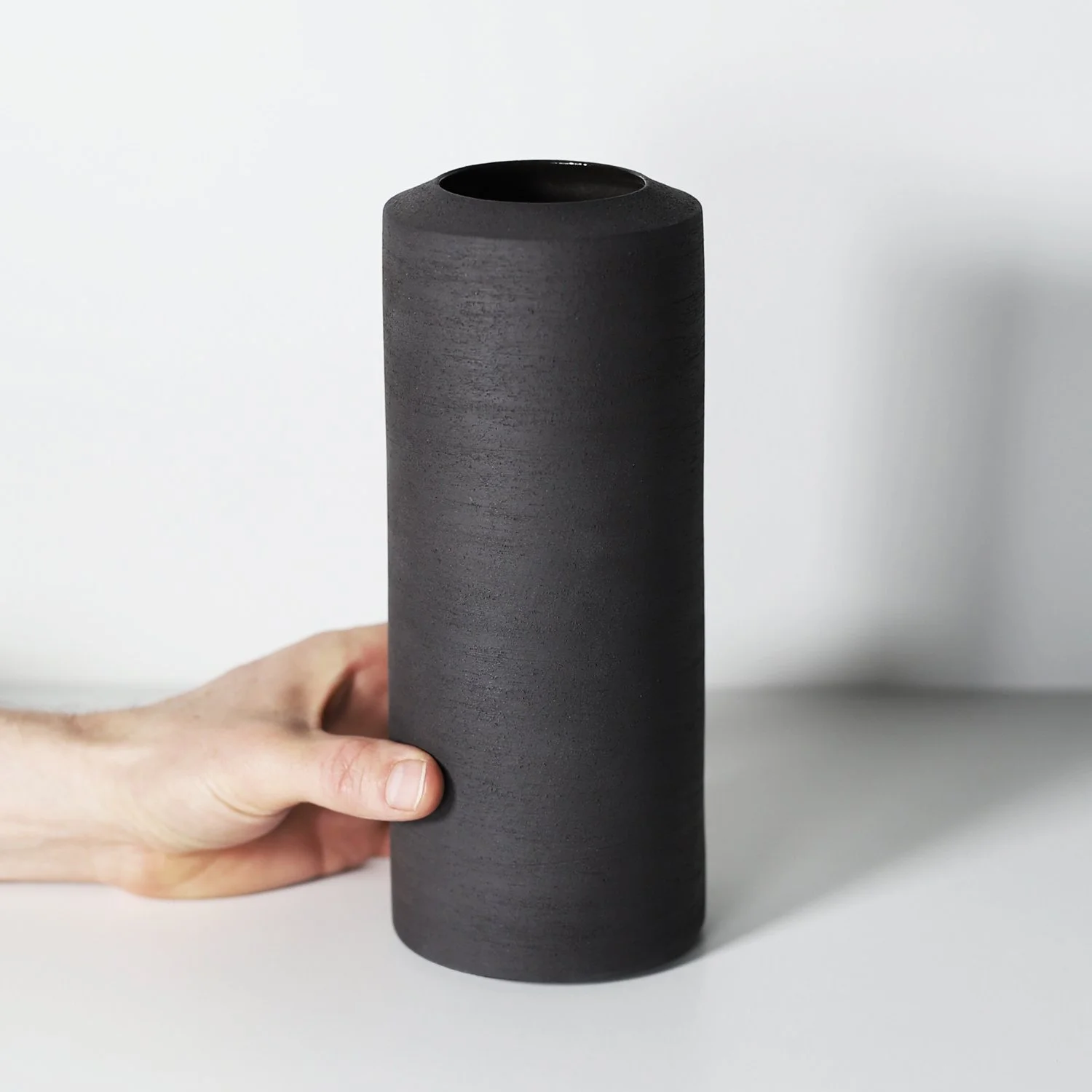 Vase-schwarz-02-25.jpg
